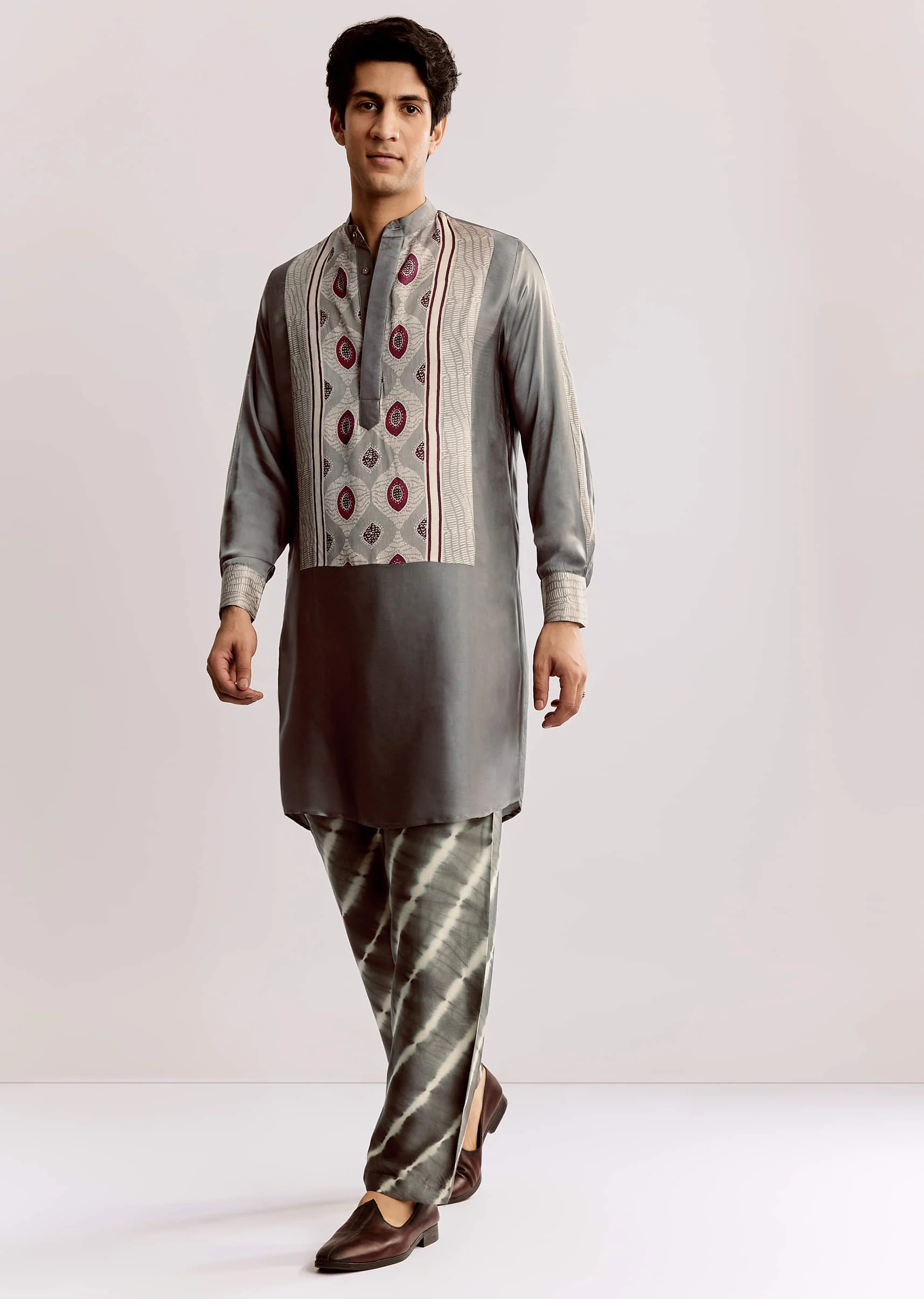 Ajrakh Printed Silk Kurta Set In Silk - Image 2
