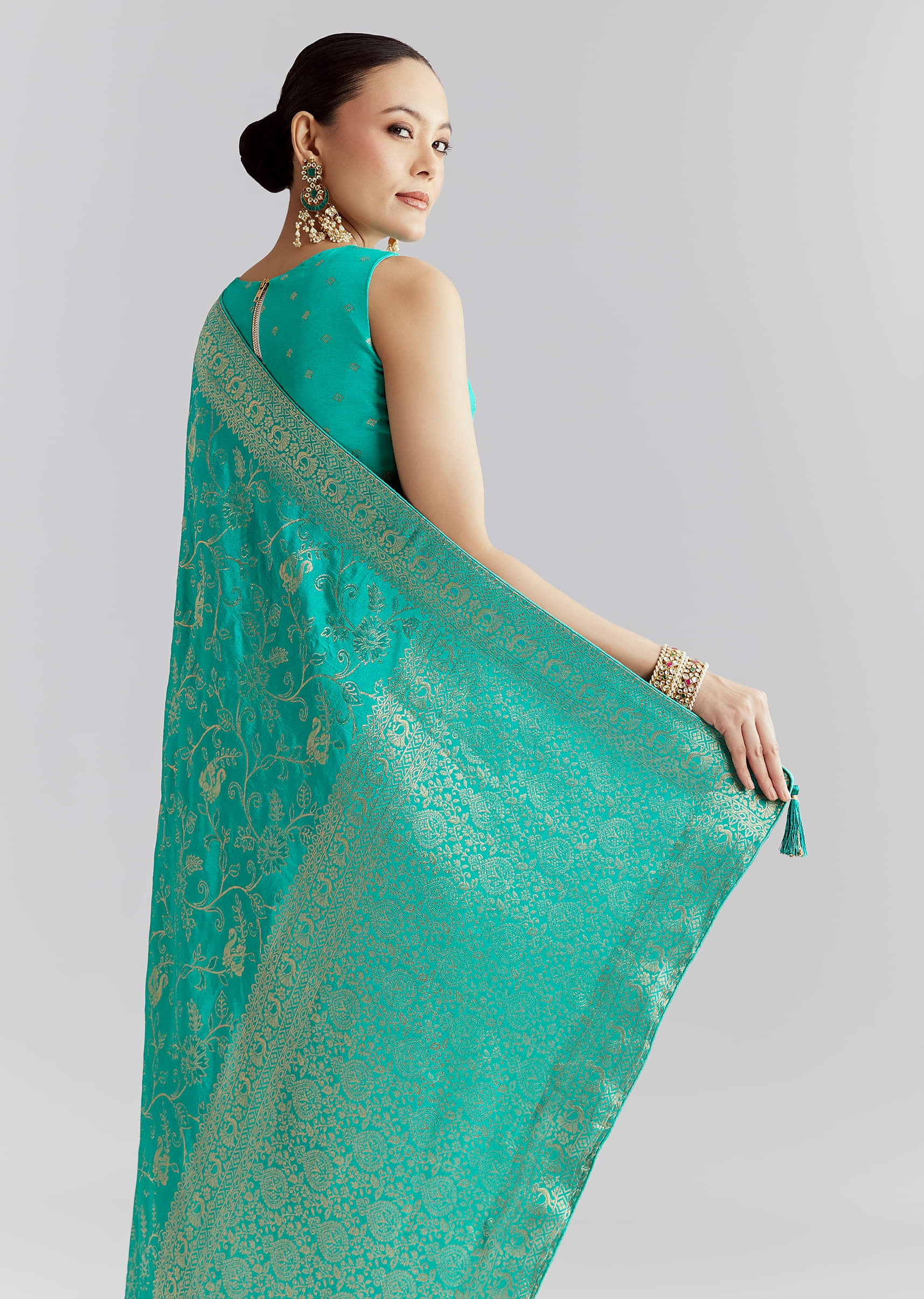Aqua Blue Dola Silk Woven Saree With Floral Jaal Work - Image 6