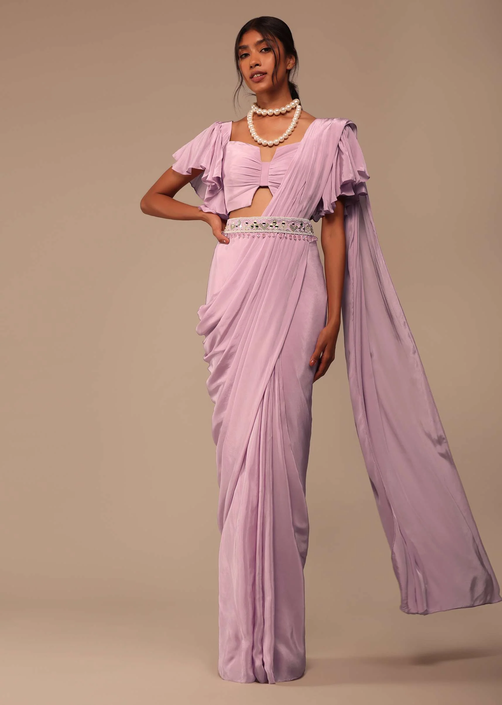 Baby Pink Crepe Saree With Fancy Bow Shaped Blouse And Belt - Image 5