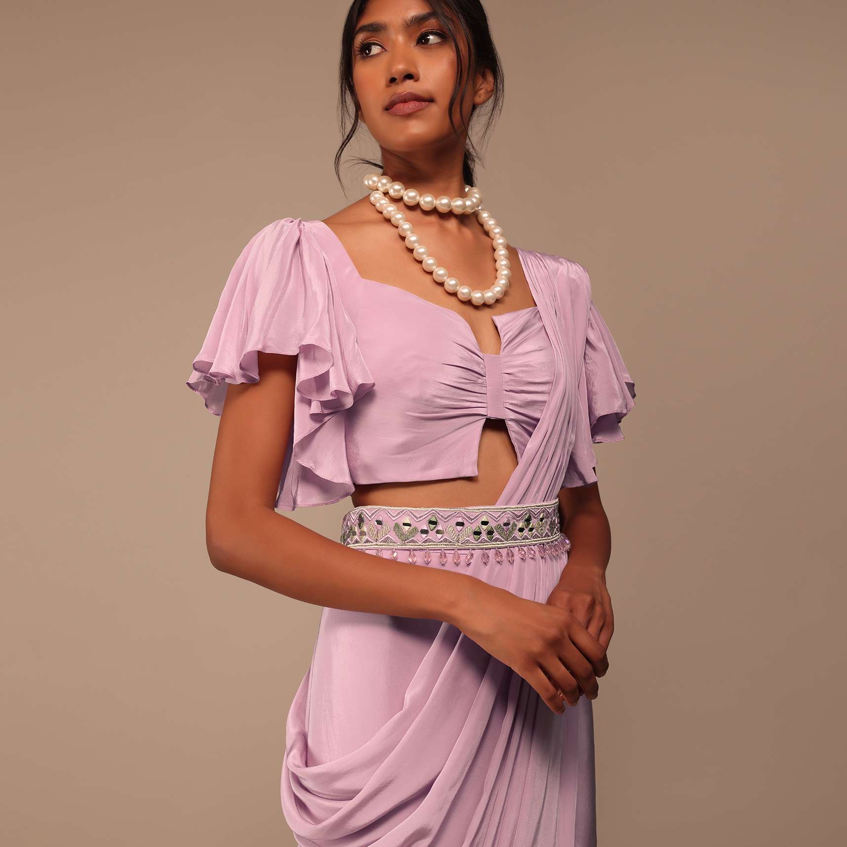 Baby Pink Crepe Saree With Fancy Bow Shaped Blouse And Belt - Image 7