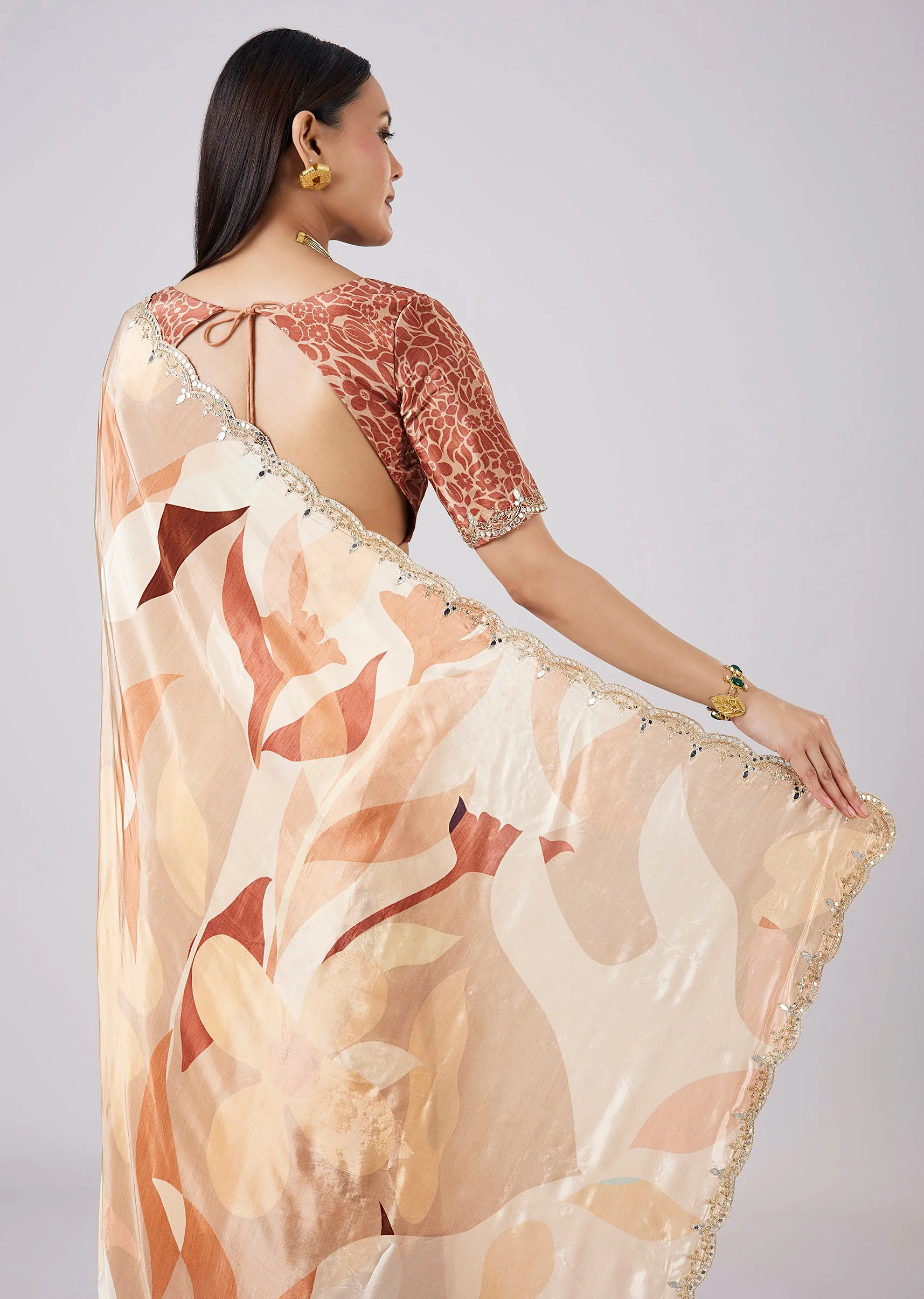Beige Abstract Print Saree with Blouse - Image 6