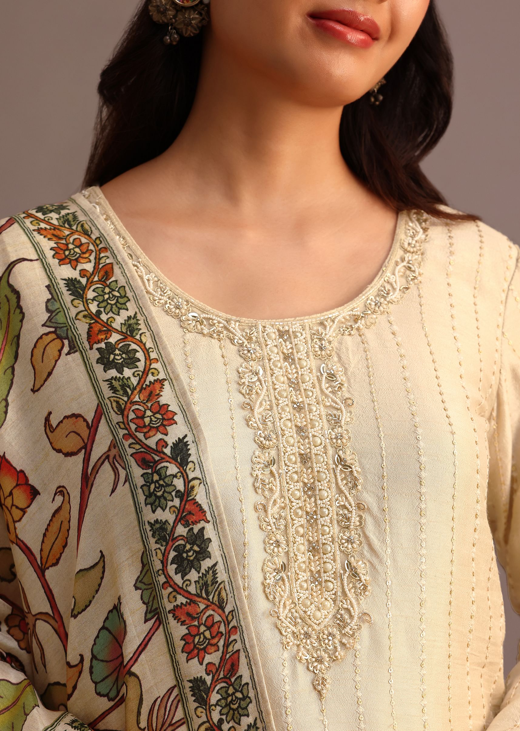 Beige Embroidered Kurti Pant Set With Kalamkari Printed Chanderi Dupatta - Image 2
