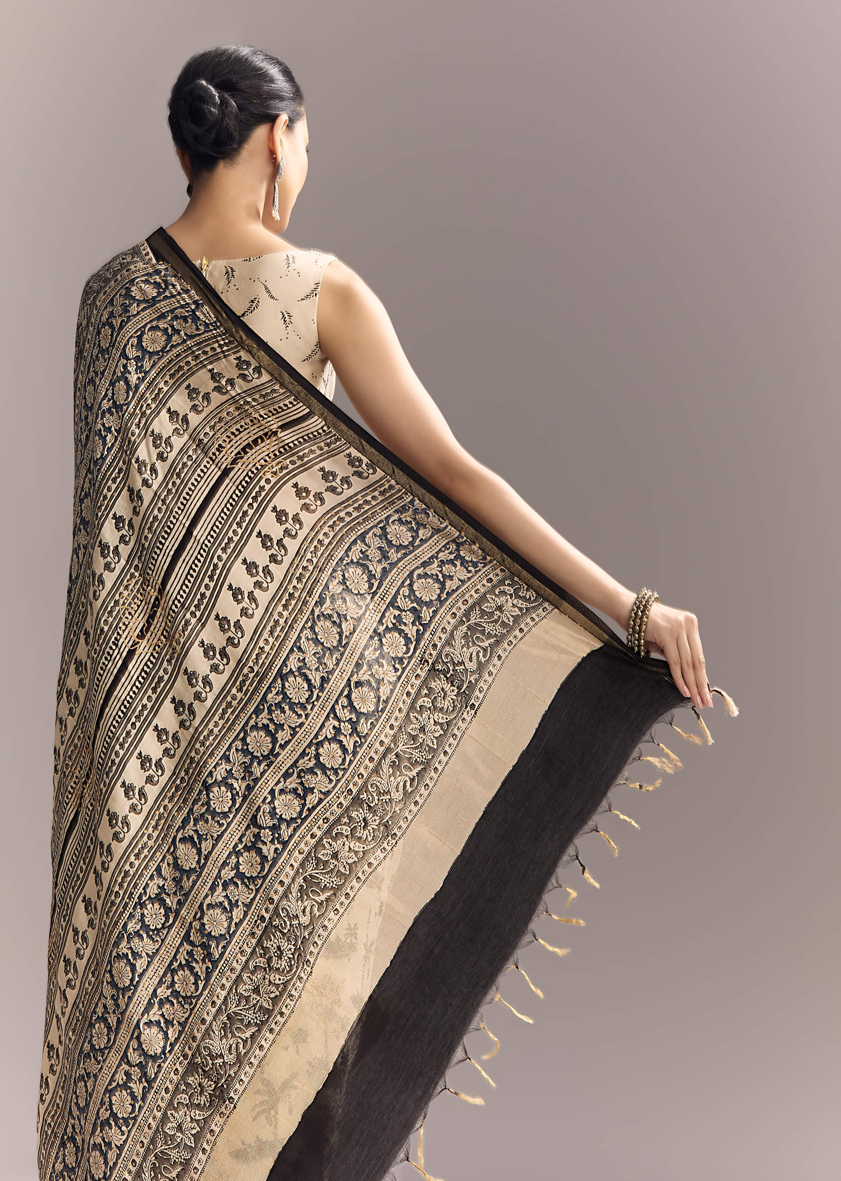 Beige Linen Saree With Black Hand Block Ajrakh Floral Print - Image 6
