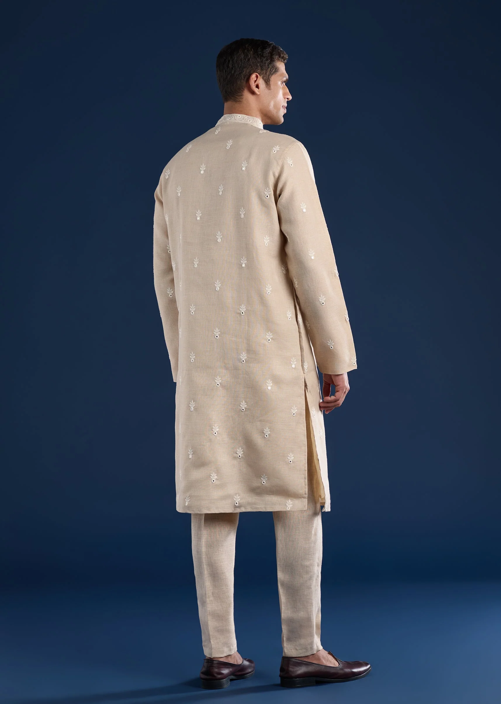 Beige Mirror Detail Kurta Set - Image 5