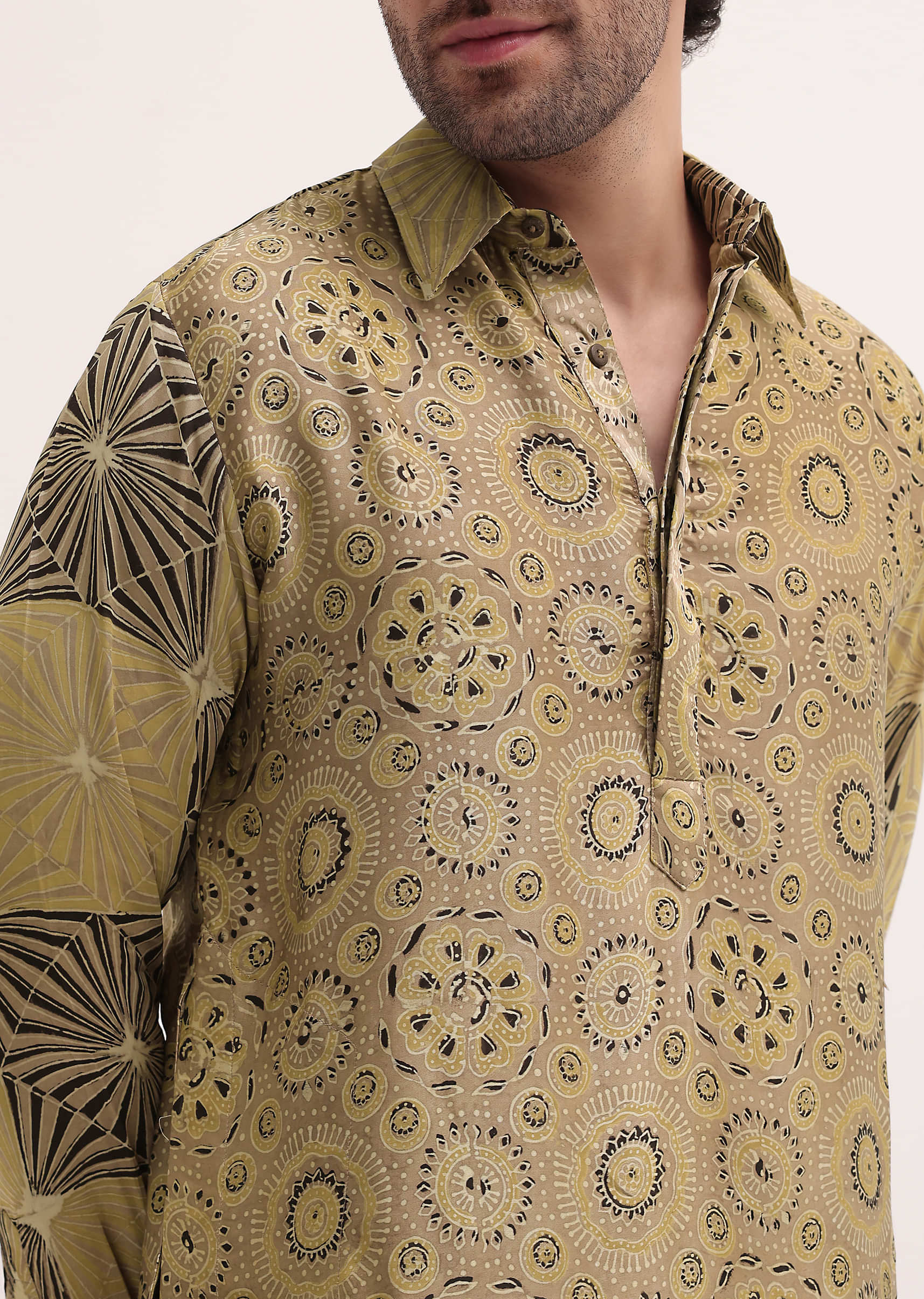 Beige Printed Kurta Patiala Set For Men - Image 2