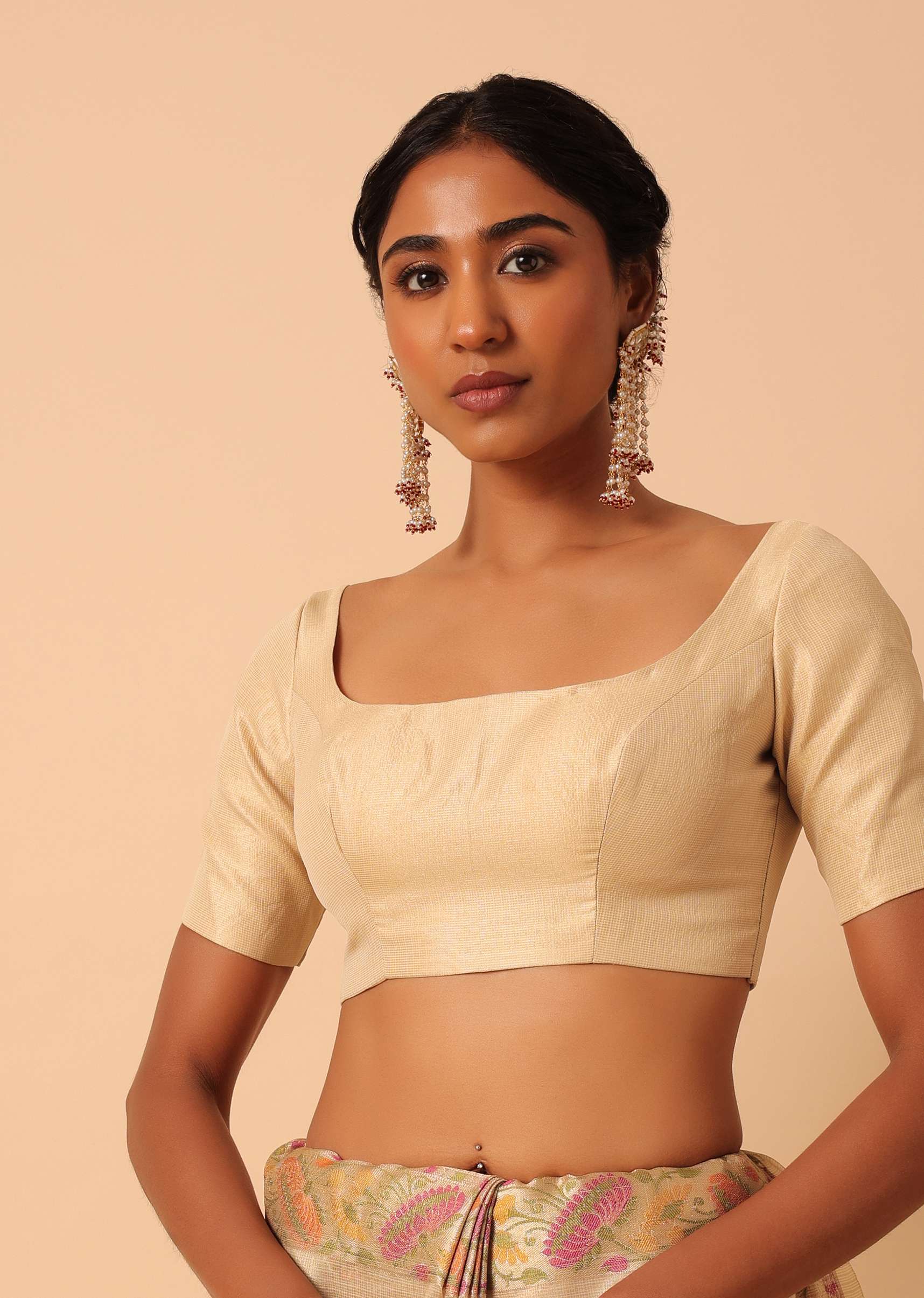 Beige Saree In Kora Silk With Floral Motif Multicolor Thread Work And Unstitched Blouse Piece - Image 7