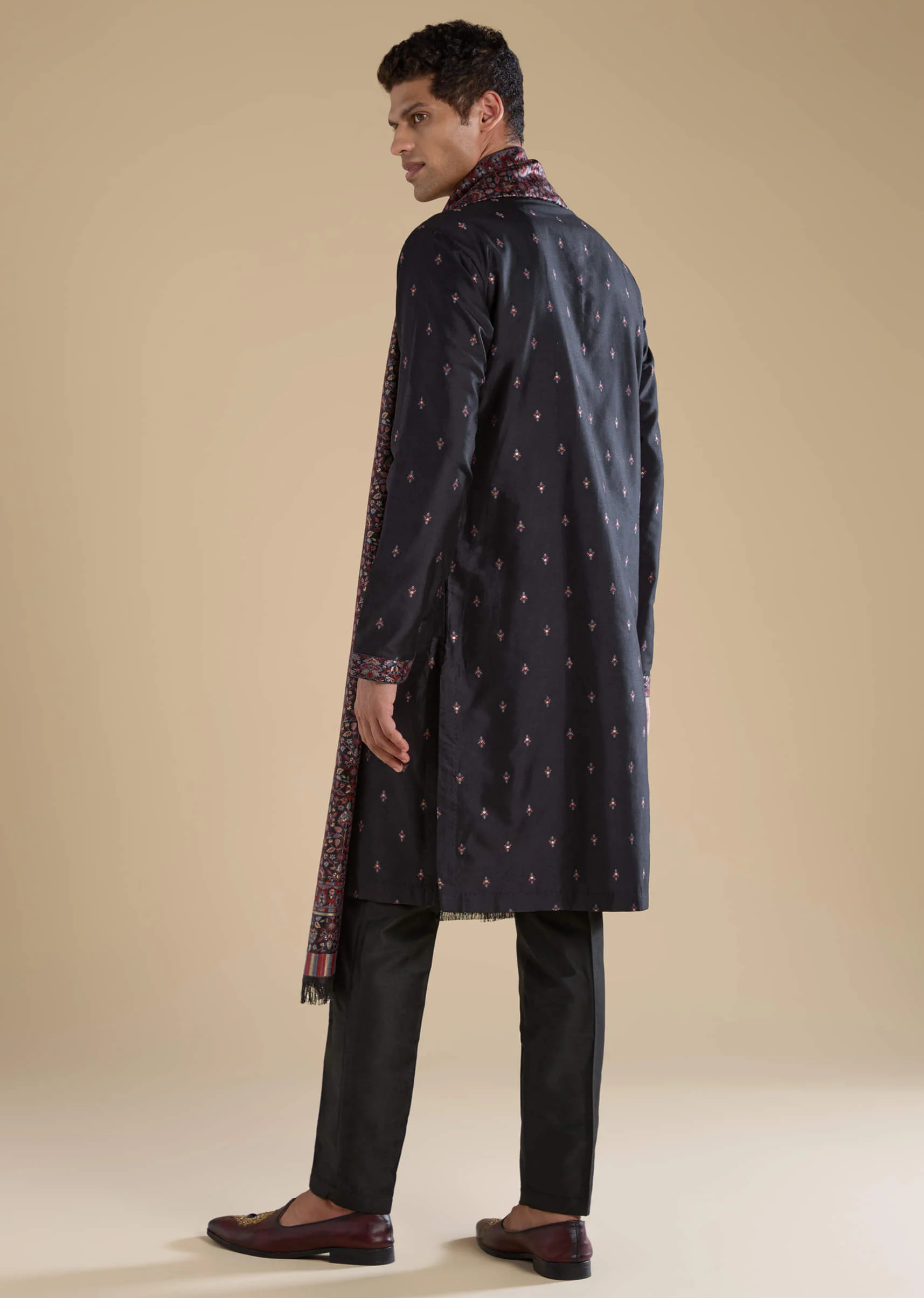Black Embroidered Mens Kurta Set with Kashmiri Print Dupatta - Image 5
