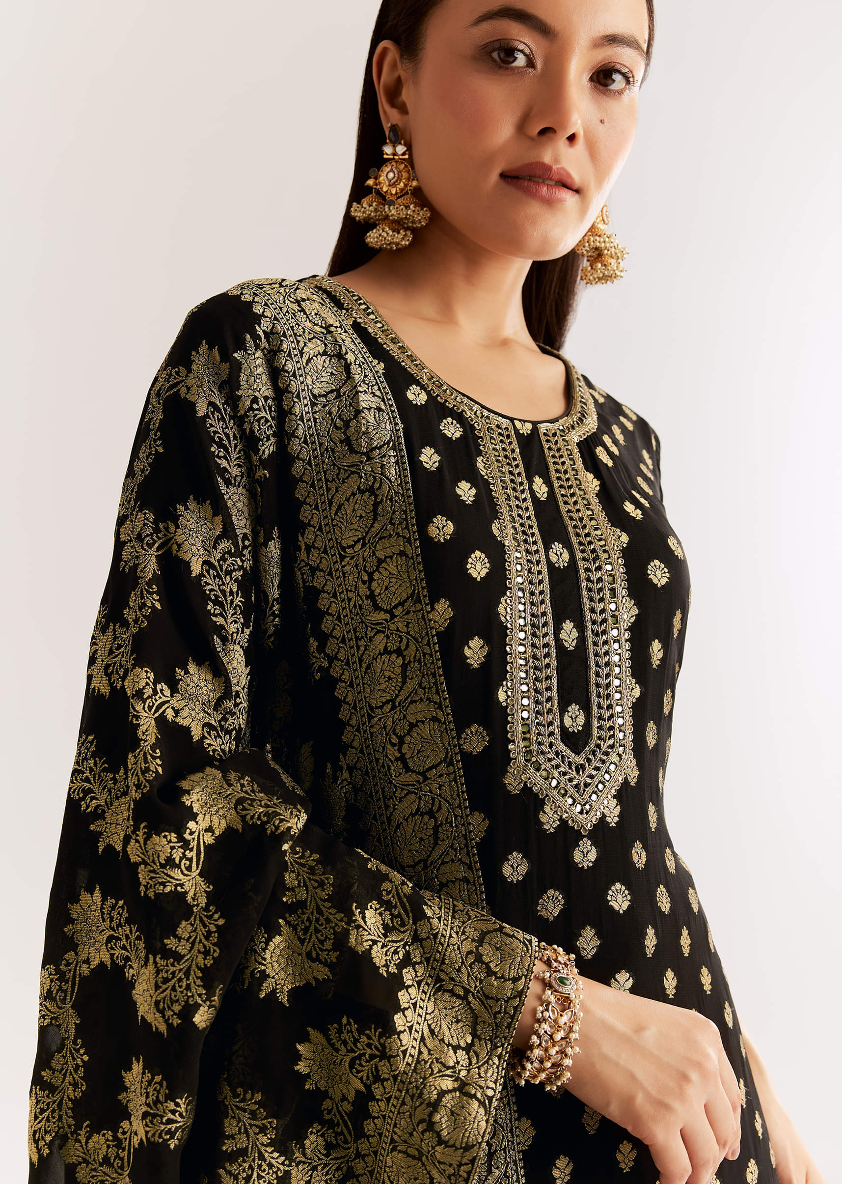 Black Georgette Banarasi Kurta Set With Mirror And Cutdana Neckline - Image 2