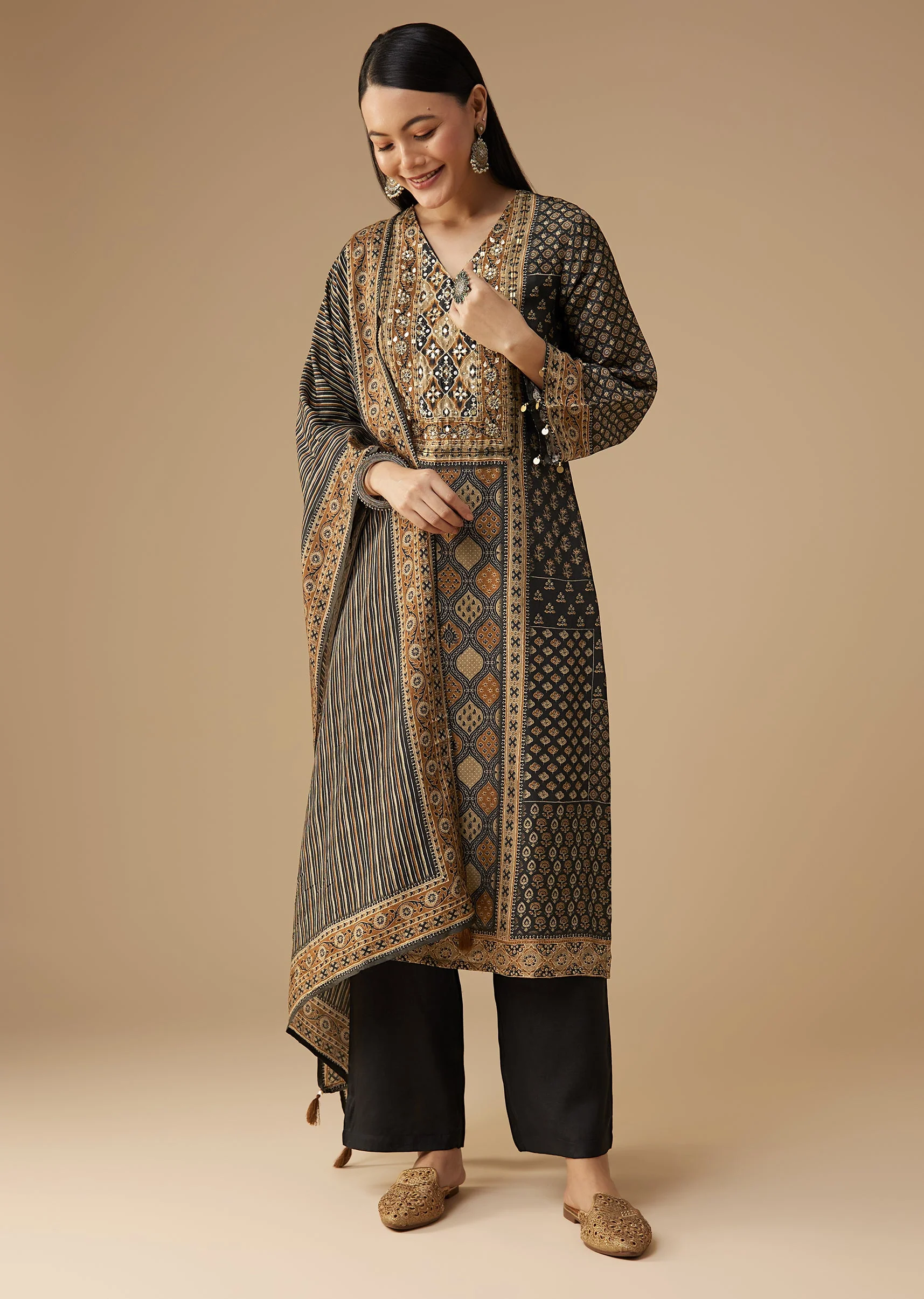 Black Indie Printed Silk Kurta Pant Set - Image 3