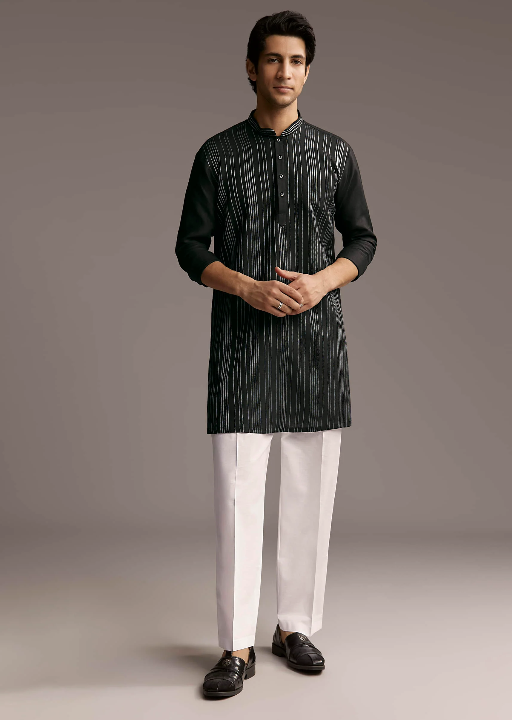 Black Linen Kurta Set For Men With Resham Embroidery - Image 4