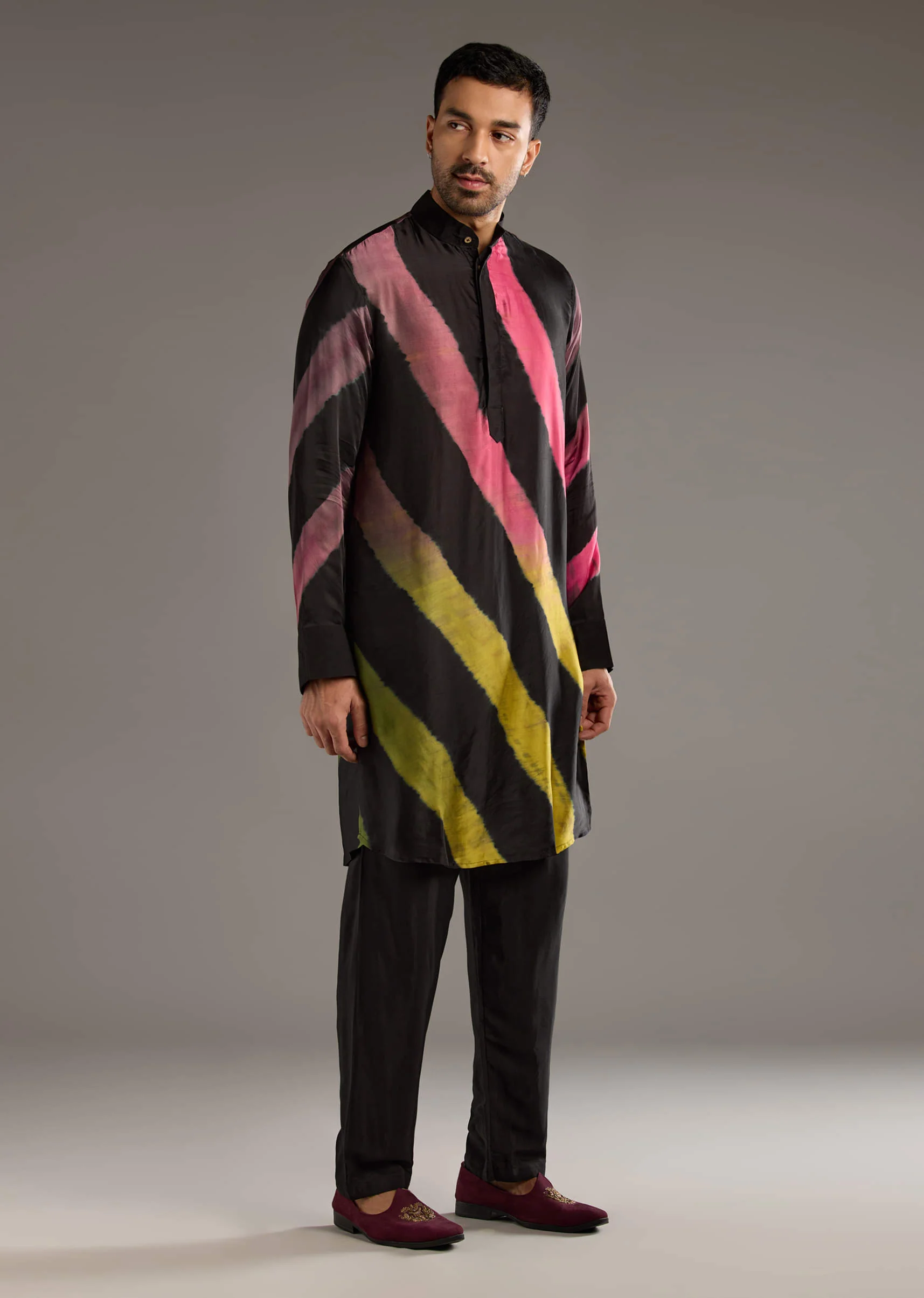 Black Modal Kurta Set For Men With Hand Dyed Leheriya Print - Image 3