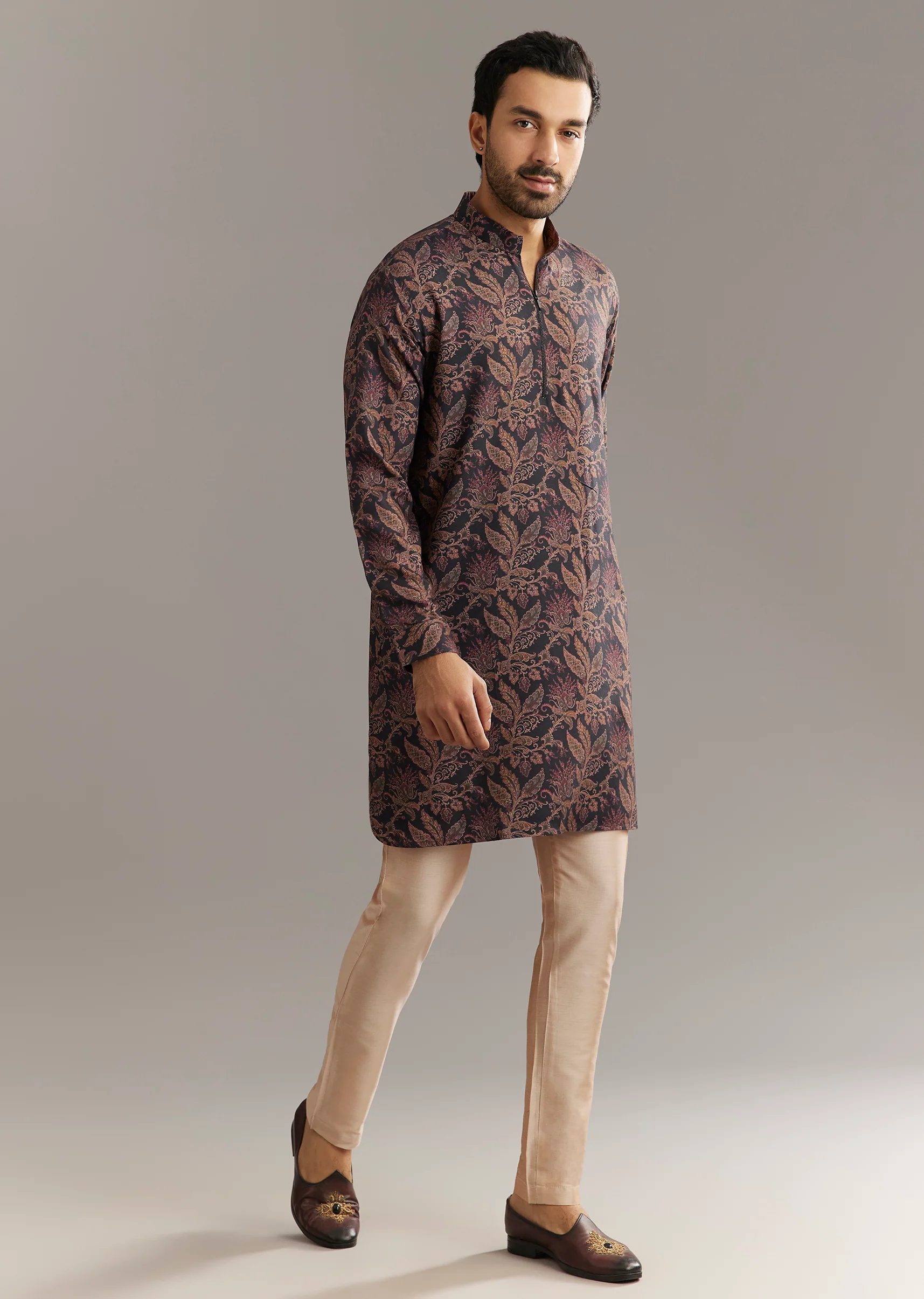 Black Pashmina Silk Kurta Set With Vine Prints - Image 3