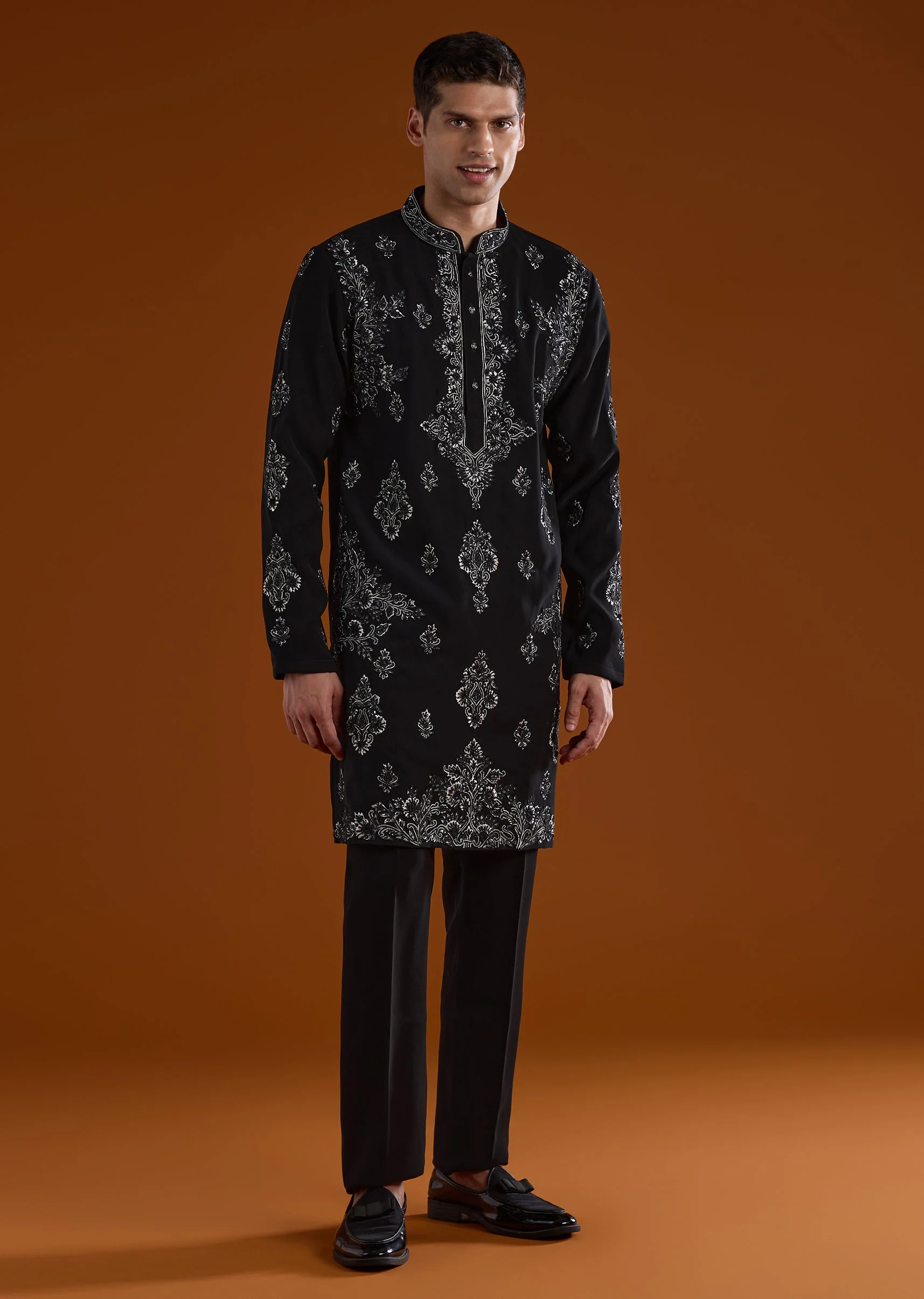 Black Silk Kurta Set With Thread And Cut Dana Work