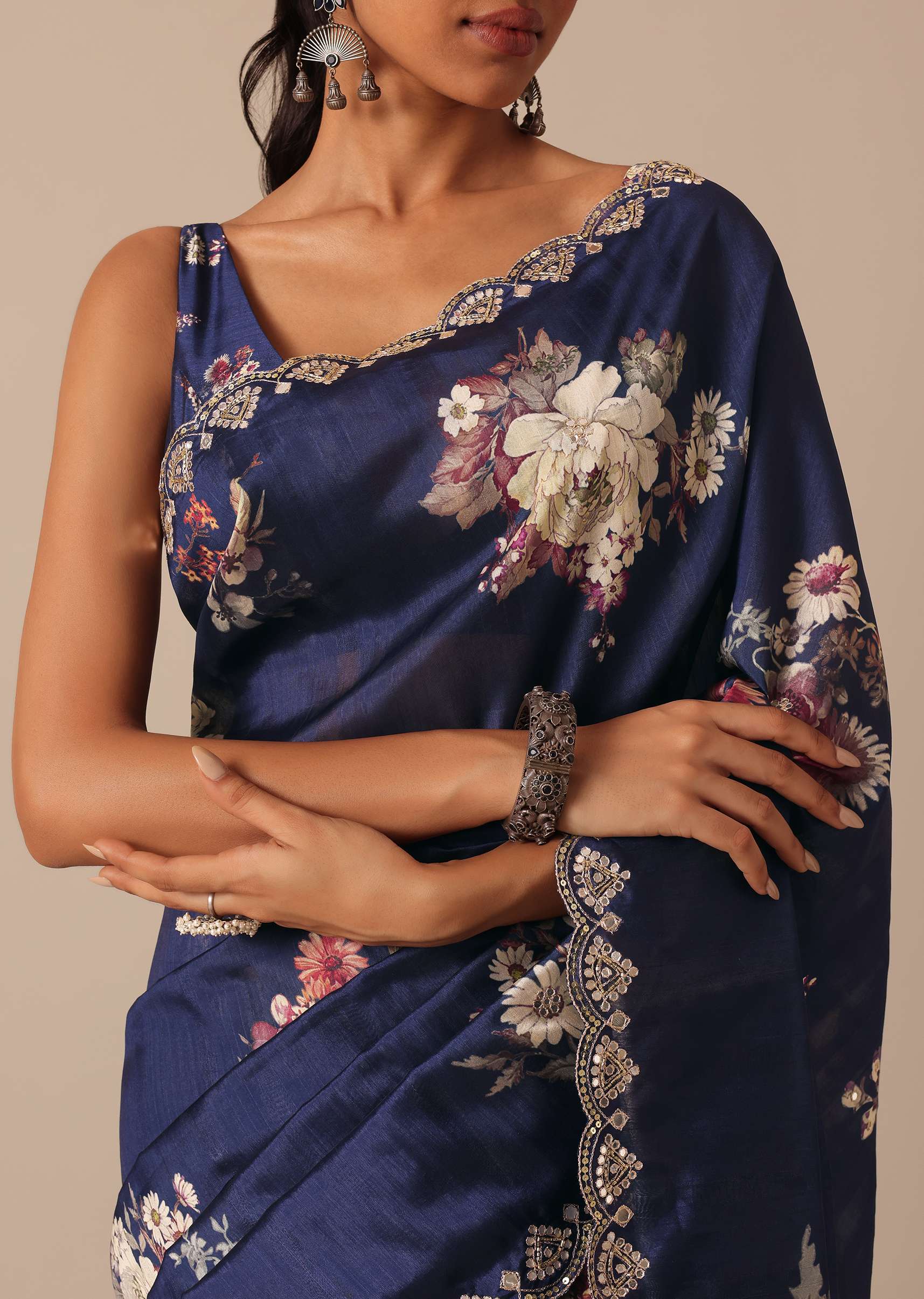 Blue Floral Print Tussar Silk Saree With Unstitched Blouse Piece - Image 5