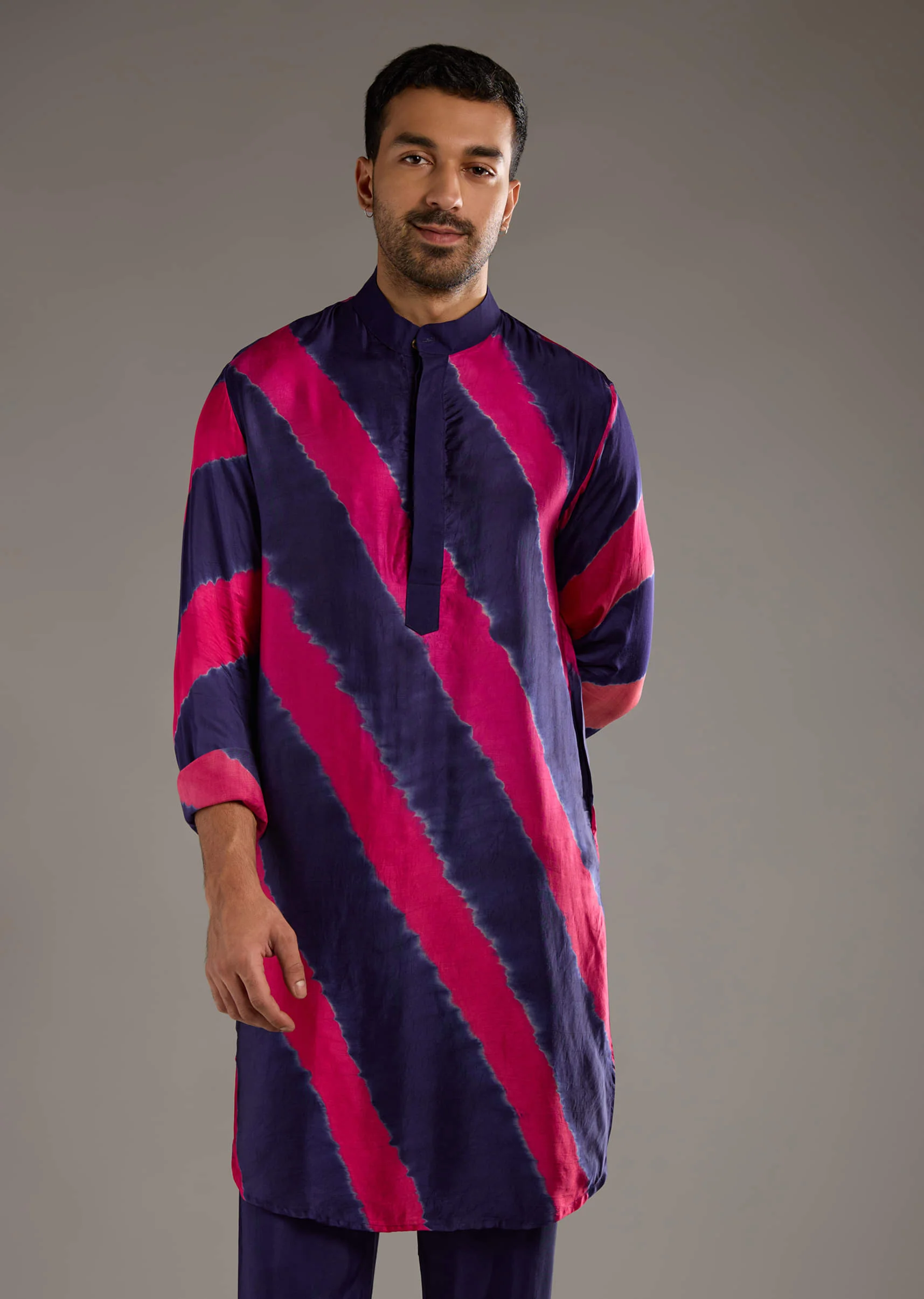 Blue Modal Kurta Set For Men With Hand Dyed Leheriya Print - Image 4