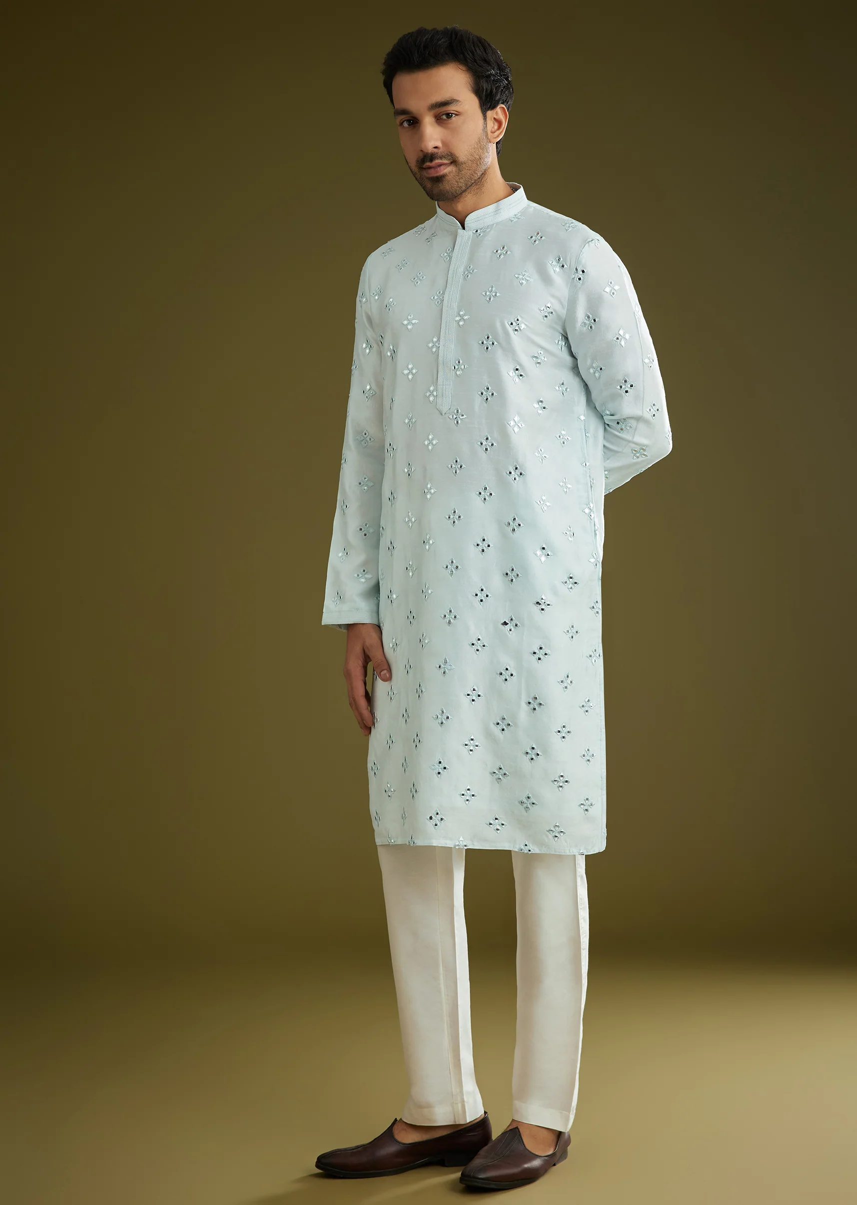 Blue Silk Blend Kurta Set With Mirror Work - Image 3