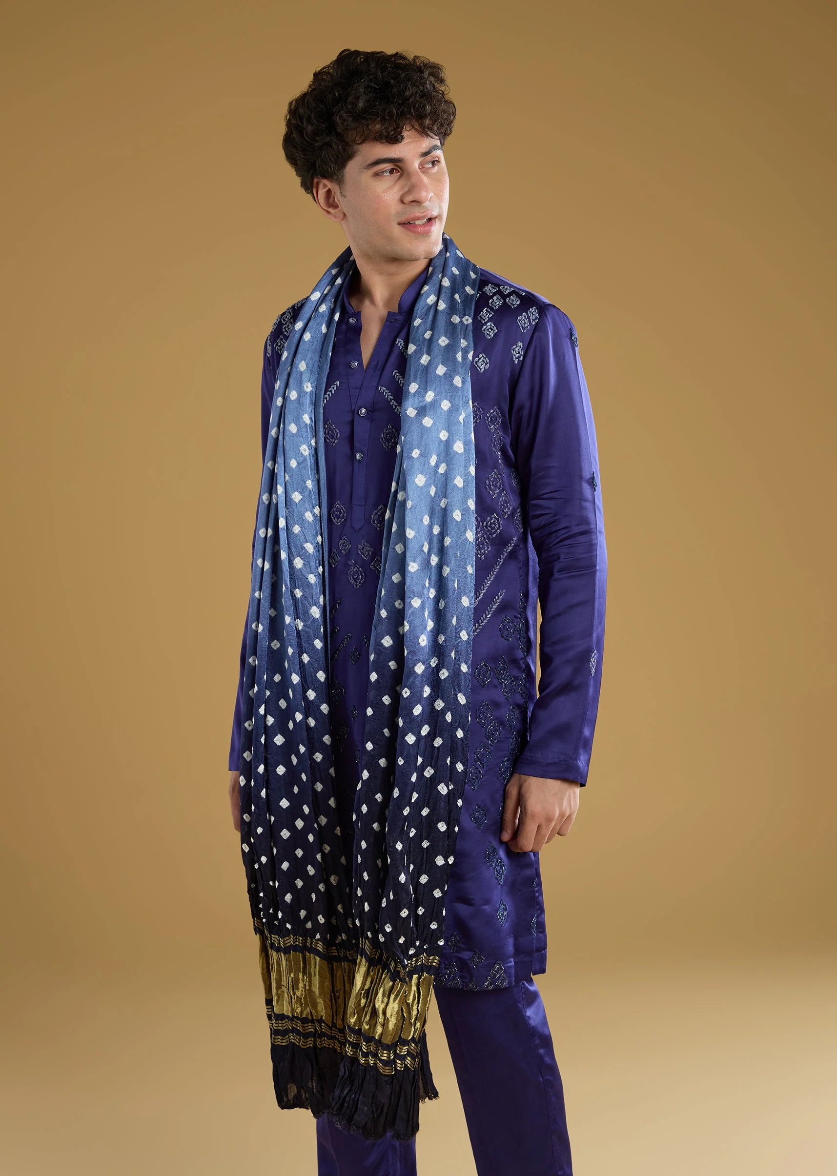 Blue Silk Kurta Set With Thread Work