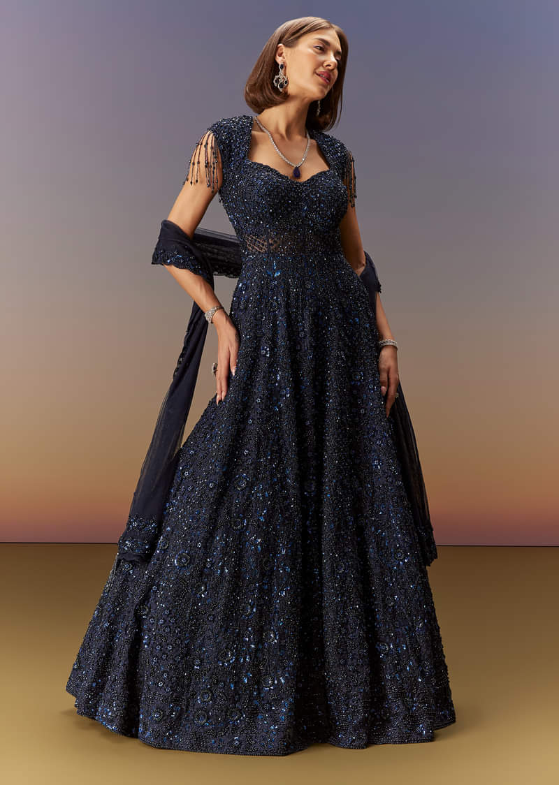 Blue Sleeveless Gown With Dupatta - Image 4