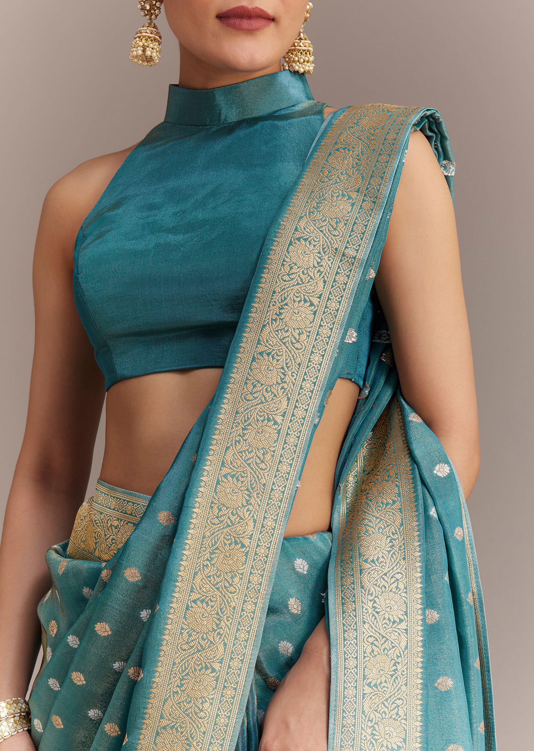 Blue Tissue Silk Saree With Zari Border Butti And Pallu - Image 5