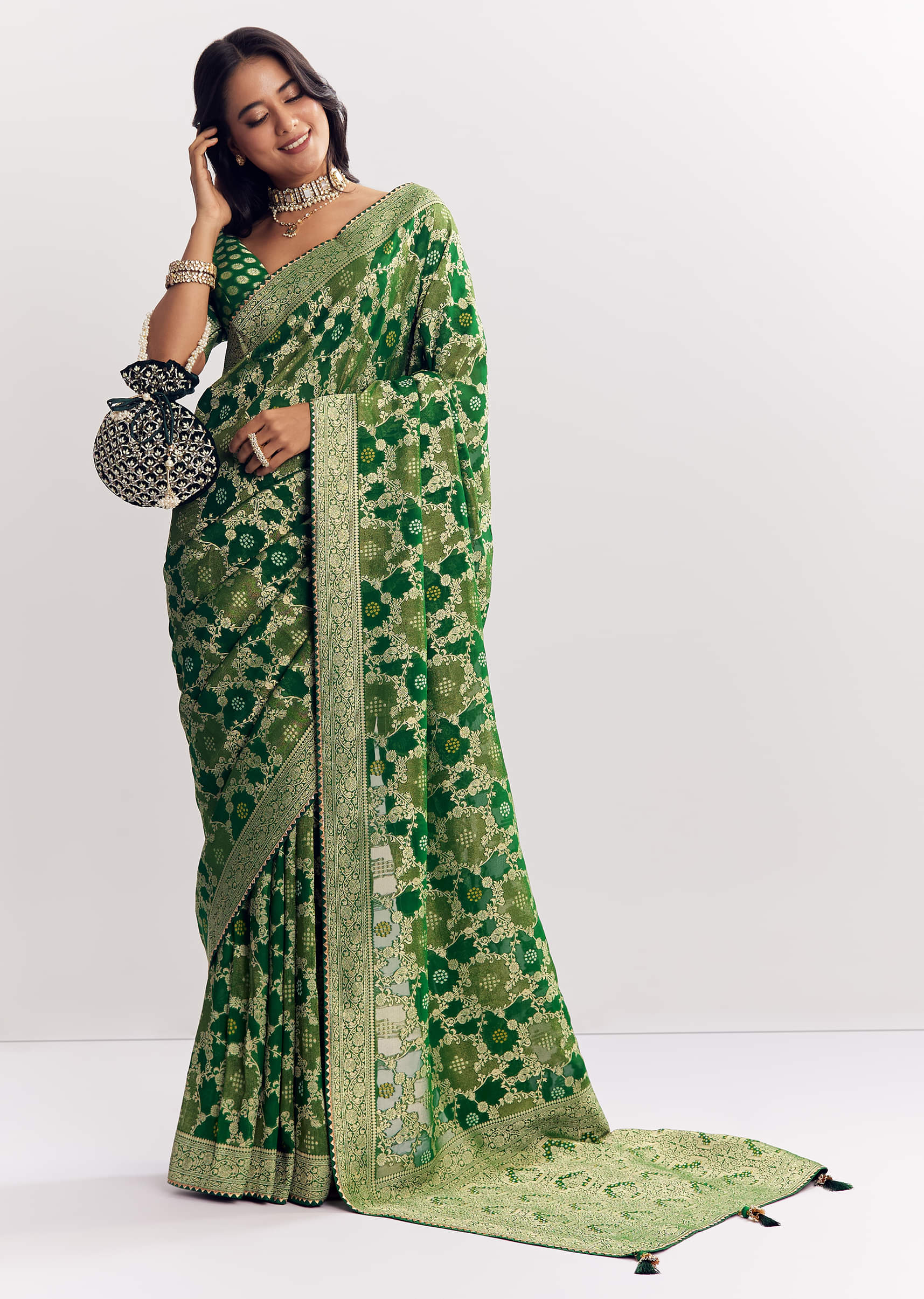 Bottle Green Shaded Dola Silk Saree With Zari Jaal Work - Image 3