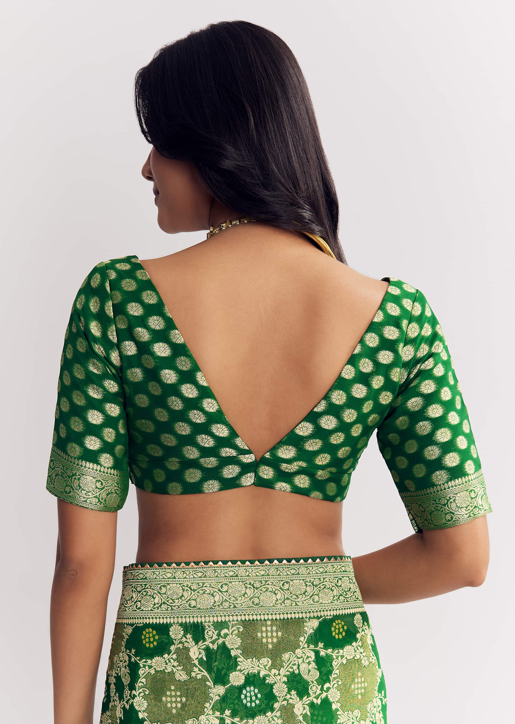 Bottle Green Shaded Dola Silk Saree With Zari Jaal Work - Image 8