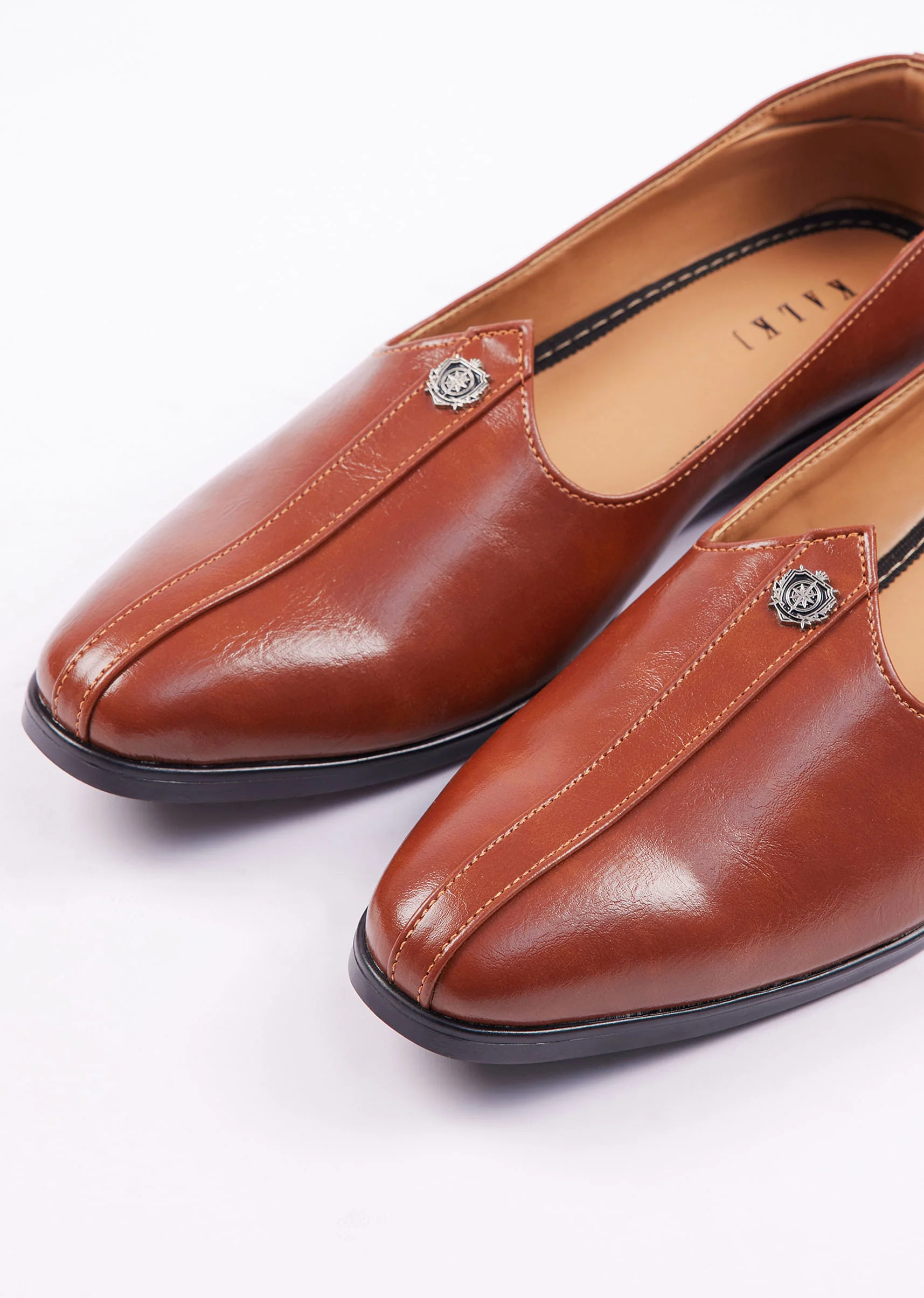 Brown Formal Juttis For Men - Image 3