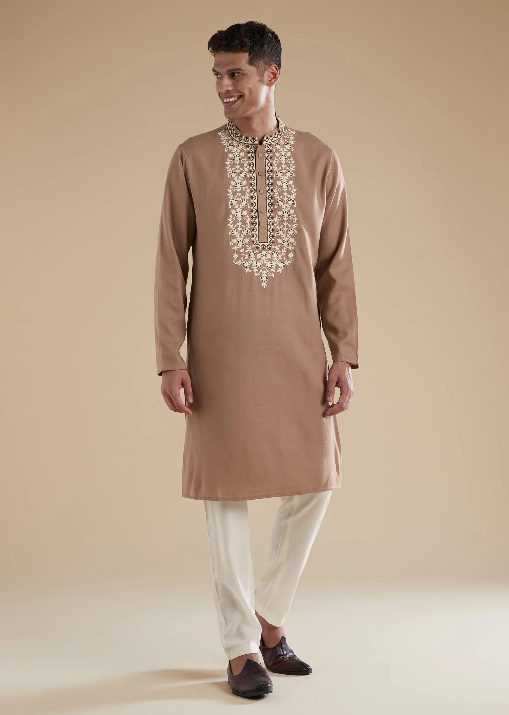 Brown Kurta Set With Thread Detail Work - Image 2