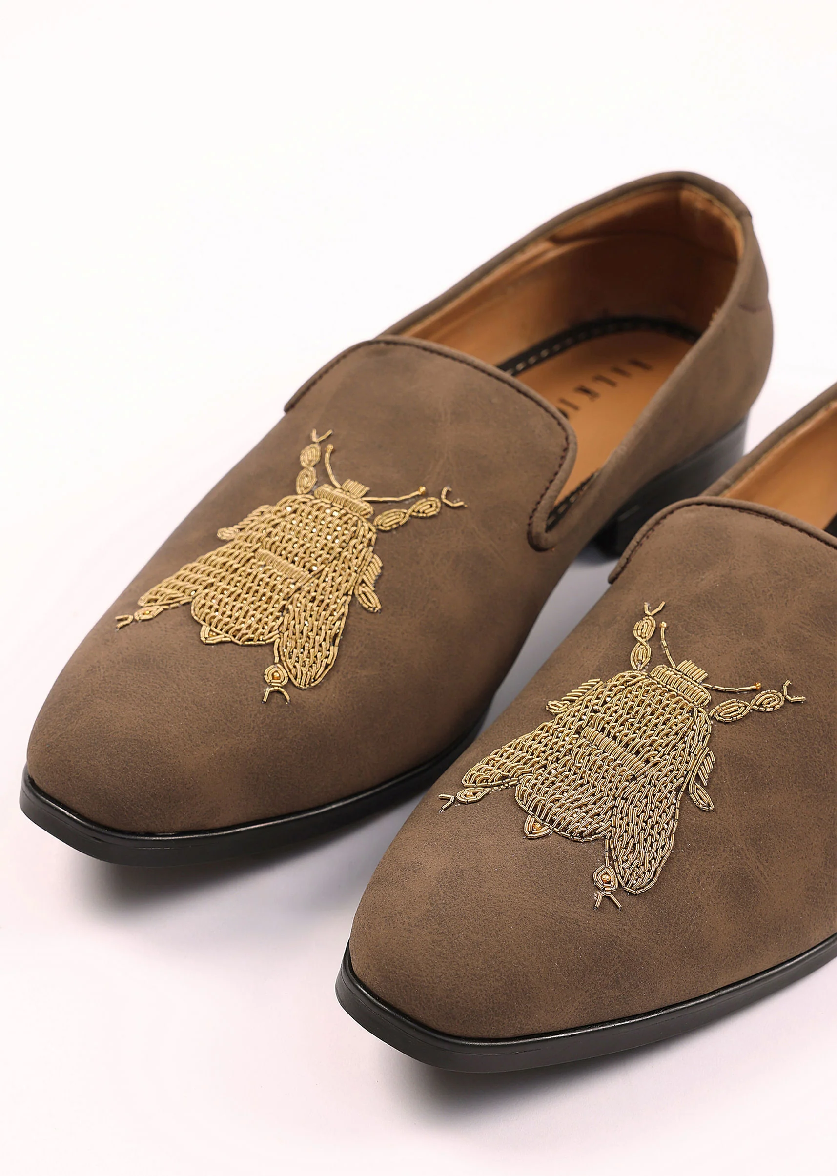 Brown Zardosi Embroidered Jutti - Image 4