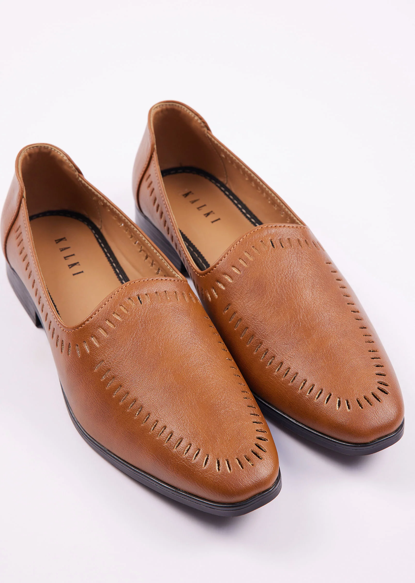 Classic Brown Ethnic Juttis For Men - Image 2
