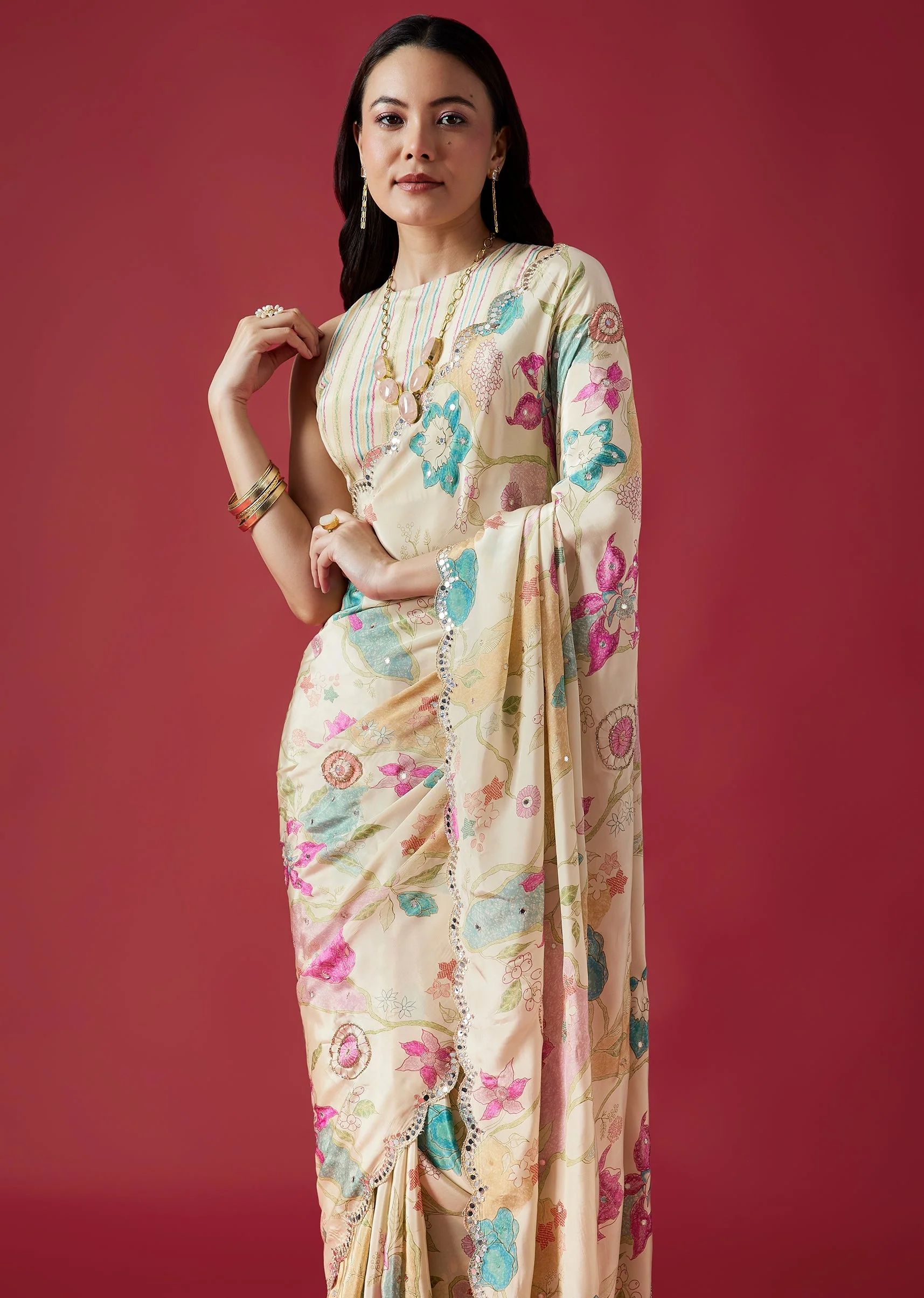 Cream Floral Printed Mirror Tissue Saree With Scallop Border - Image 5