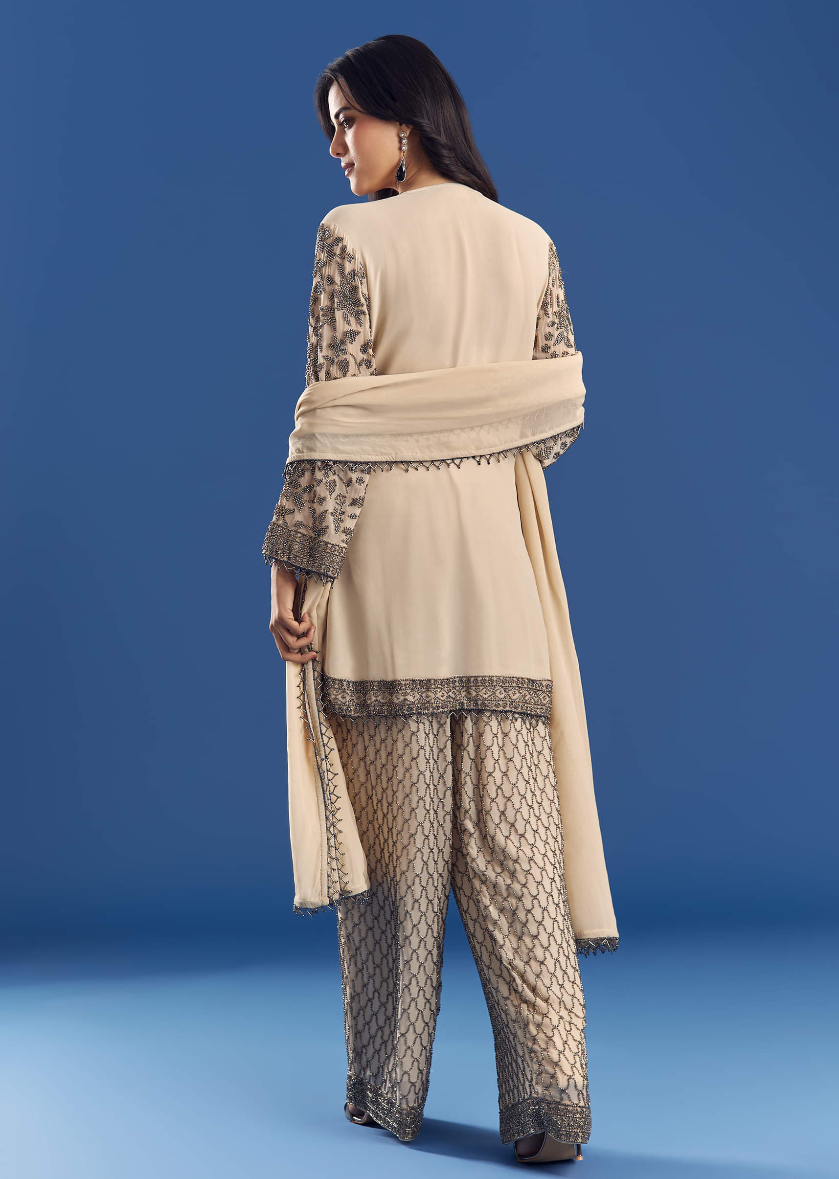 Cream Georgette Fully Beaded Kurta Pant Set With Dupatta - Image 5