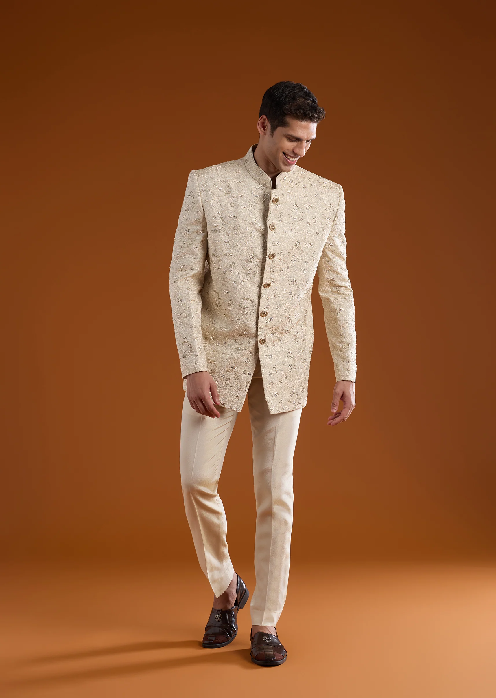 Cream Royal Duo – Jacquard Silk Saree For Her And Embroidered Jodhpuri Set For Him - Image 12