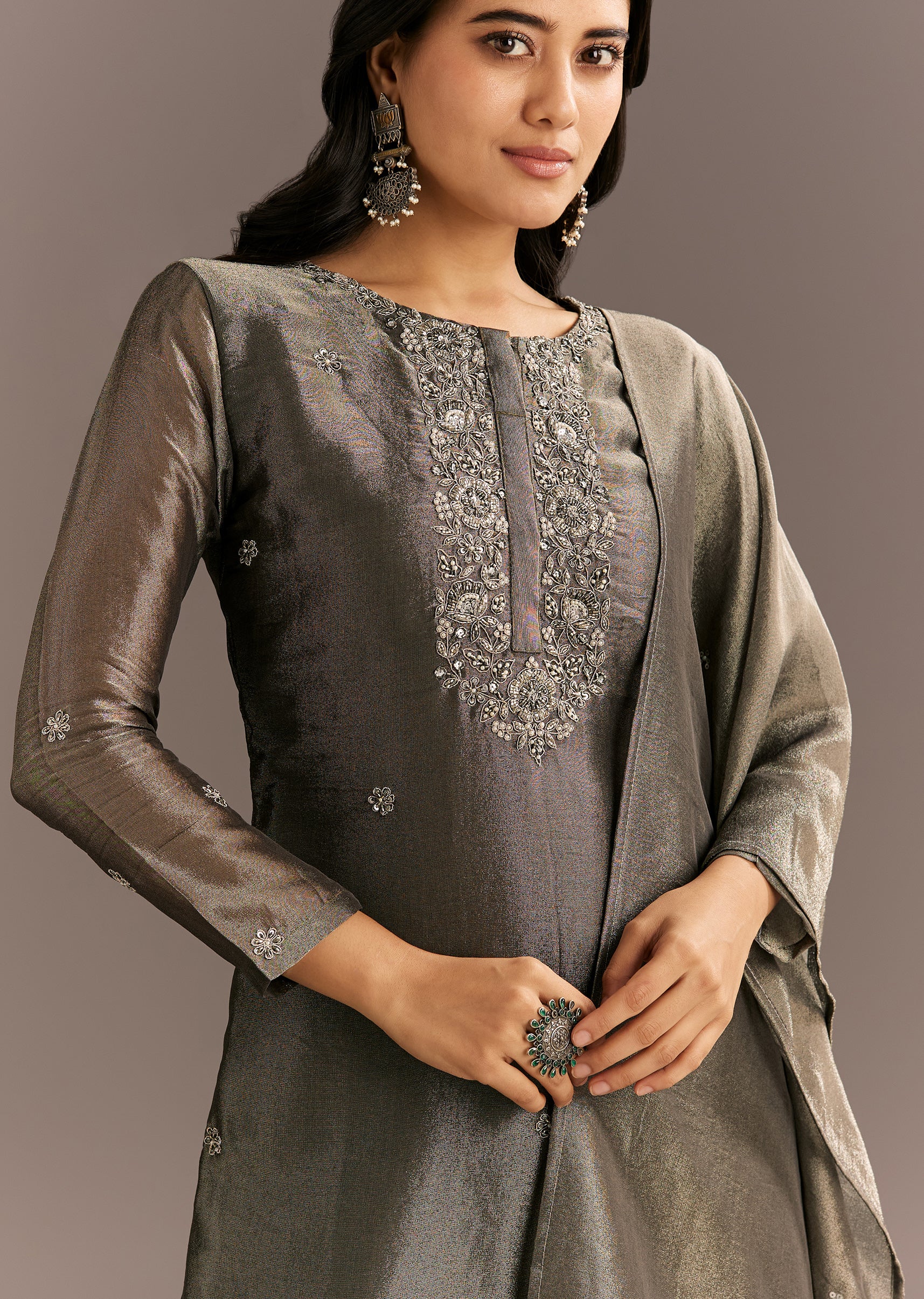 Dark Grey Tissue Kurta Pant Set With Butti Dupatta - Image 2