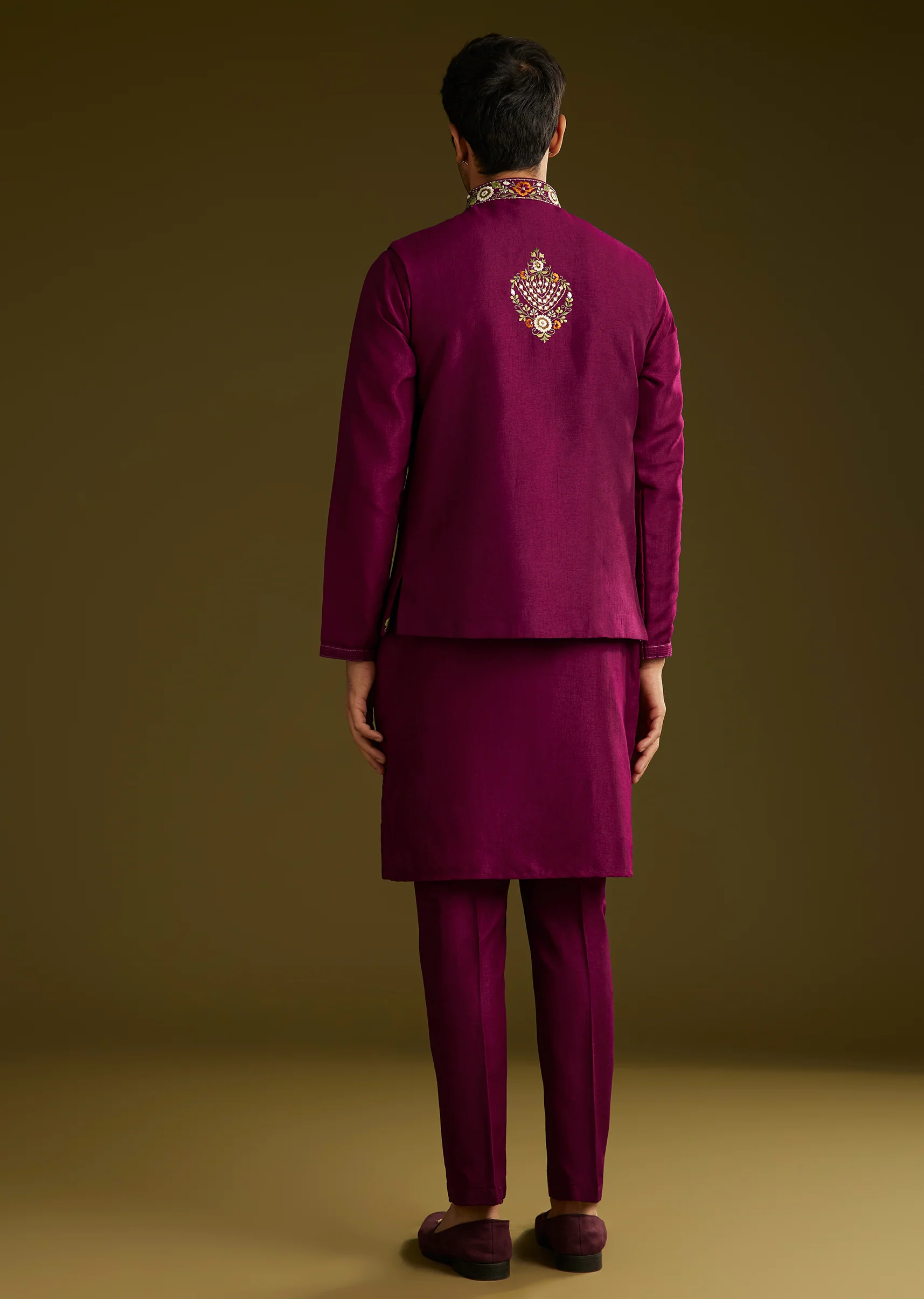 Deep Wine Reception Couple Set – Wine Tissue Organza Saree For Her And Wine Cotton Silk Kurta Jacket Set For Him - Image 12