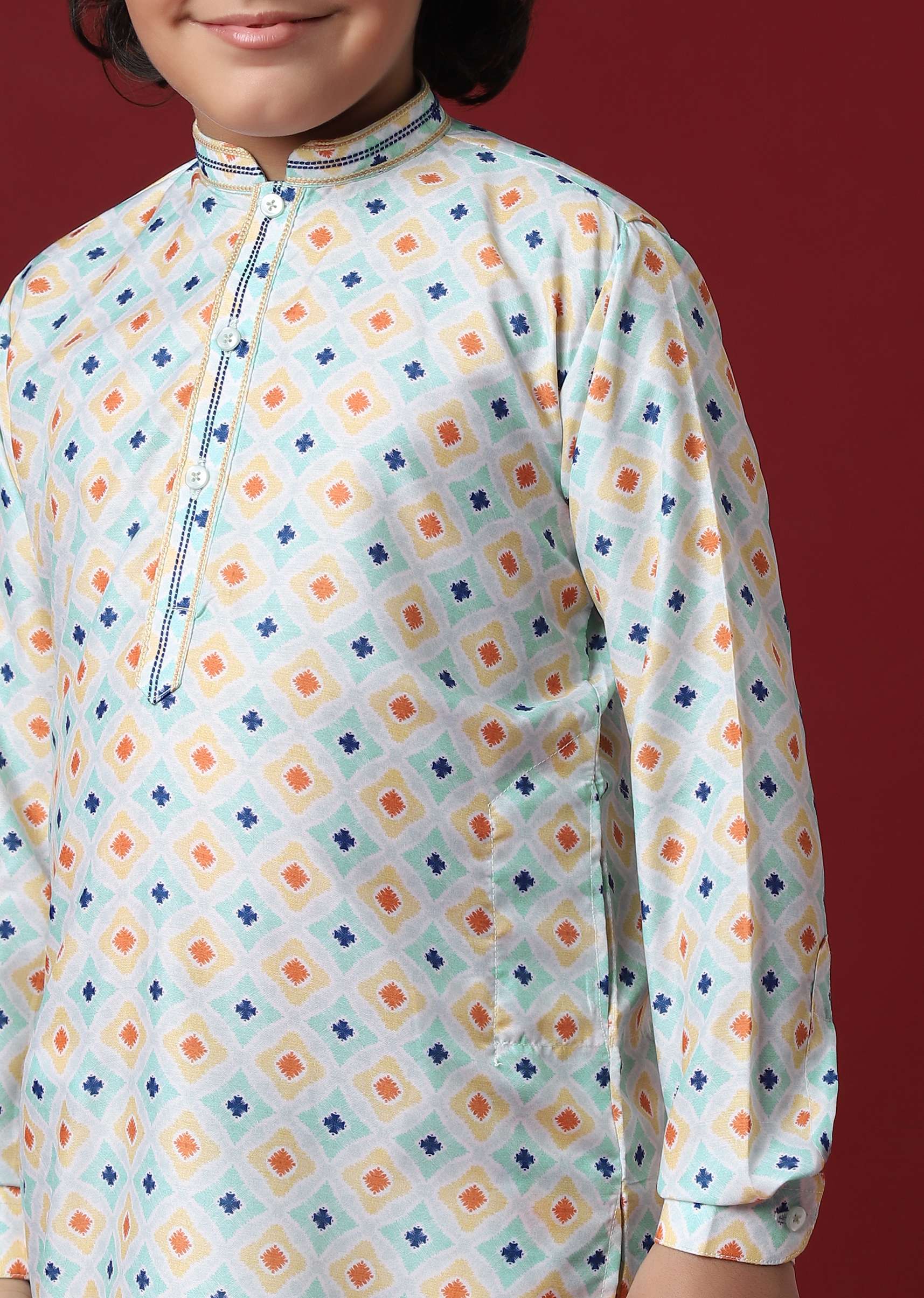 Elegant White Silk Kurta Set For Boys - Image 3