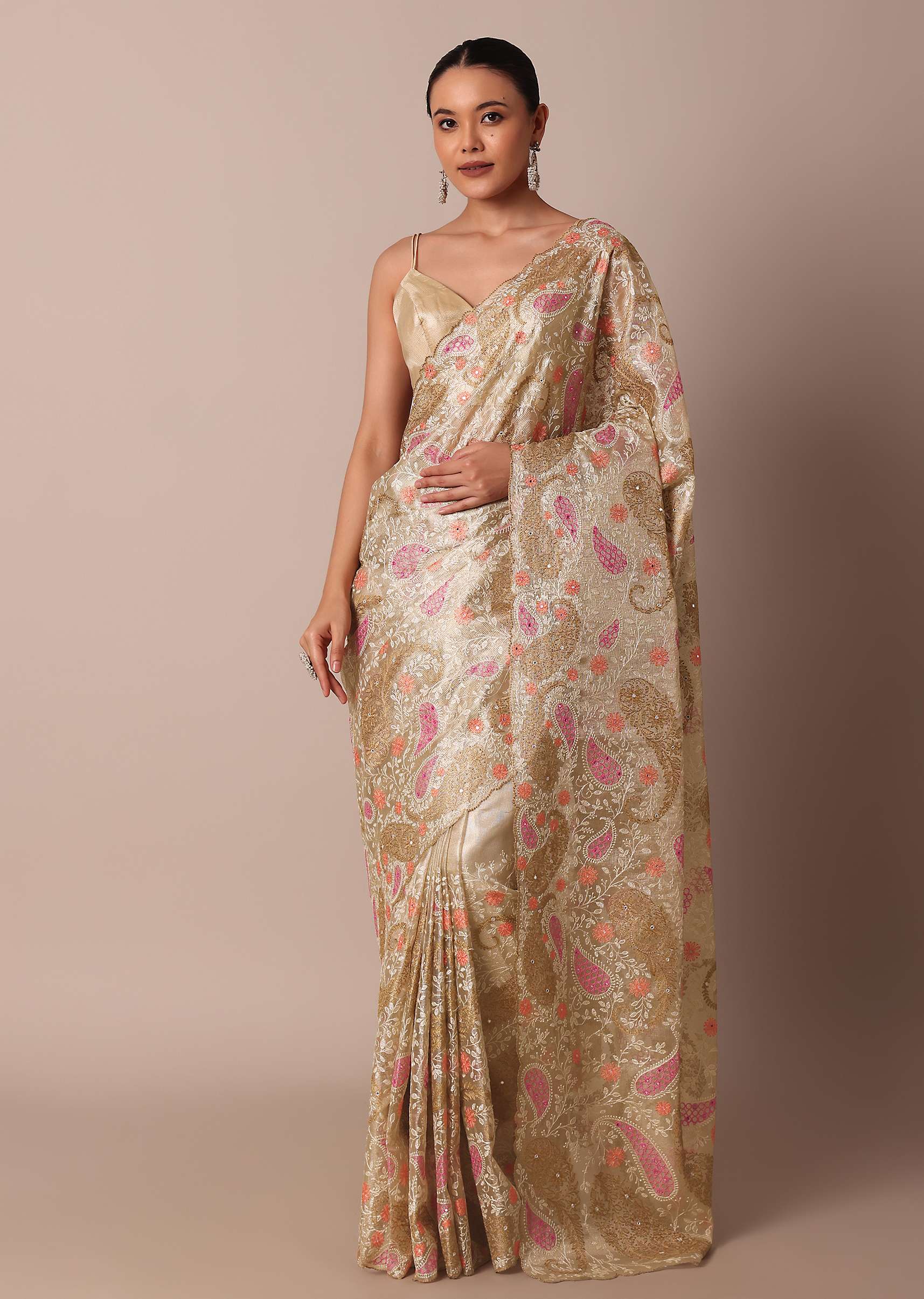 Gold Chanderi Silk Saree With Intricate Zari Embellishments - Image 5