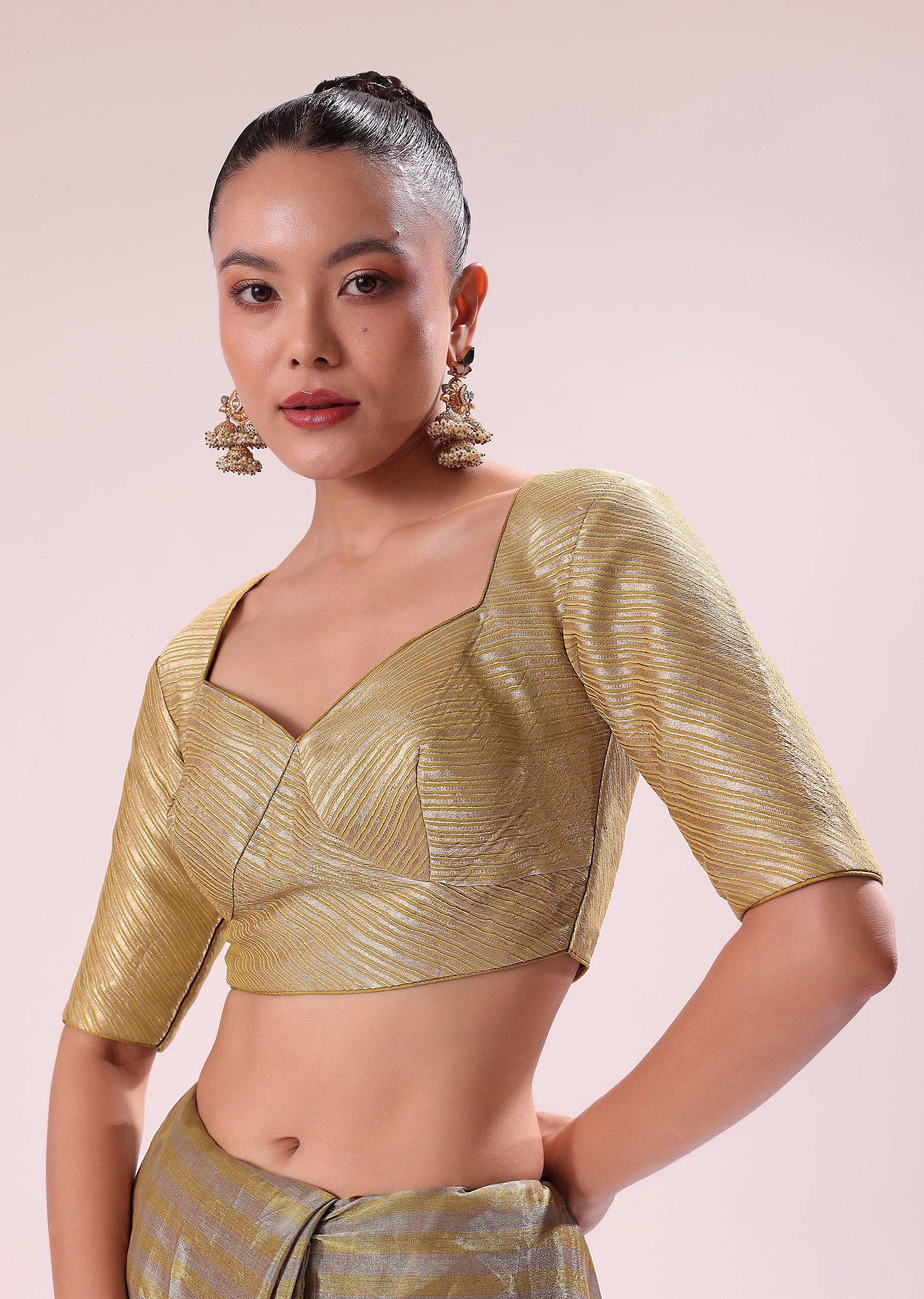 Gold Chanderi Tissue Saree With Pipe Finish Stitched Blouse - Image 7