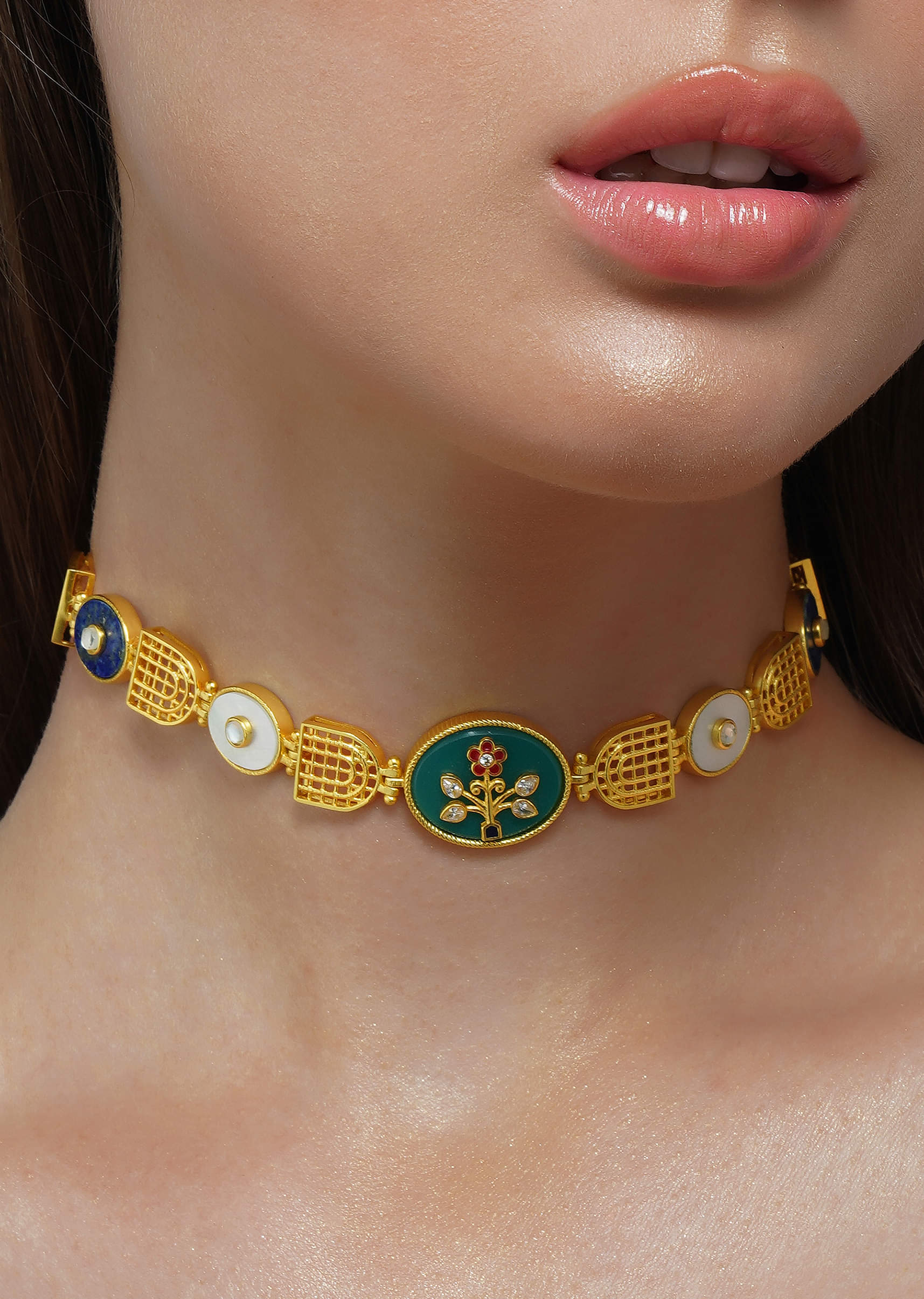 Gold Green Traditional Choker Necklace With Zircon Embellishments