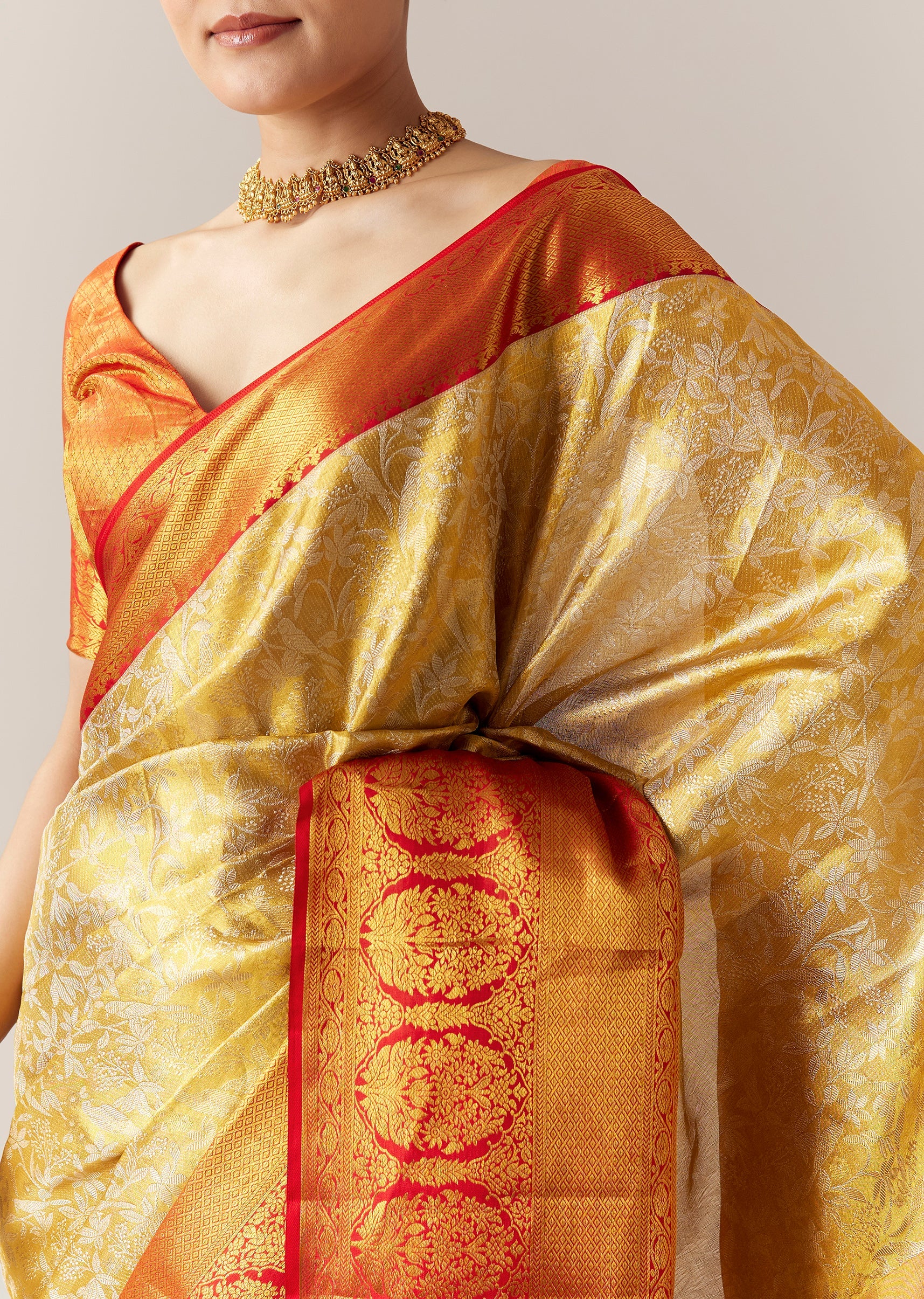 Gold Silk Kanjivaram Saree with Unstitched Blouse - Image 2