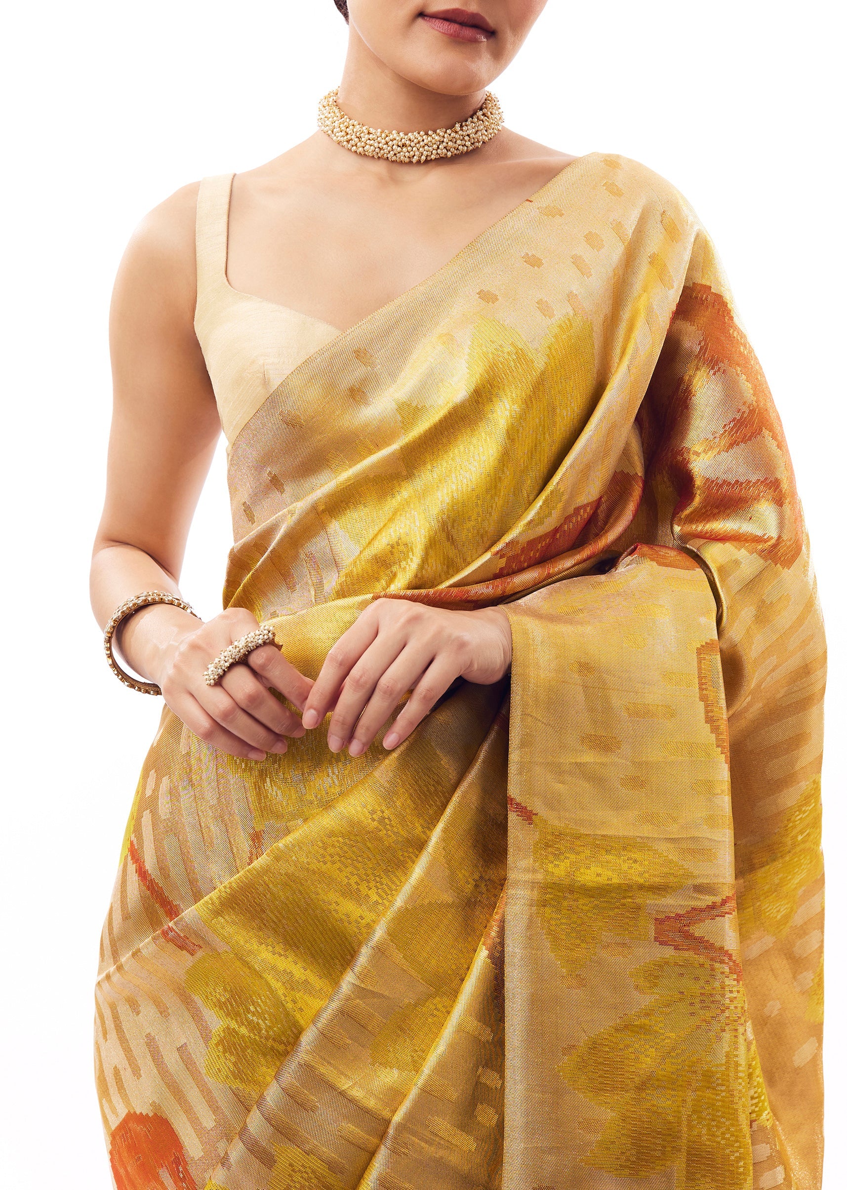 Gold South Silk Floral Woven Saree With Coral Floral Weave - Image 2