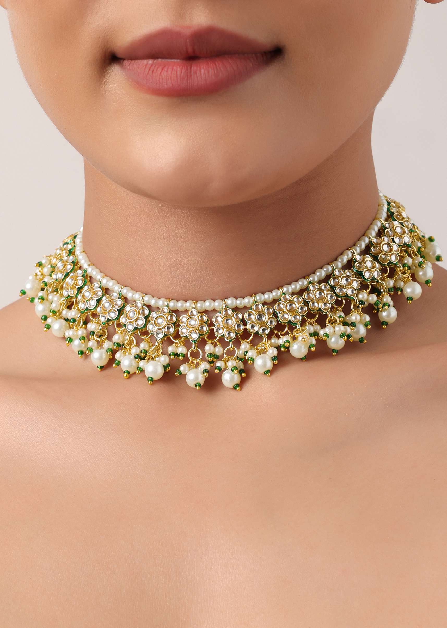 Green And Gold Kundan Short Necklace Set - Image 3