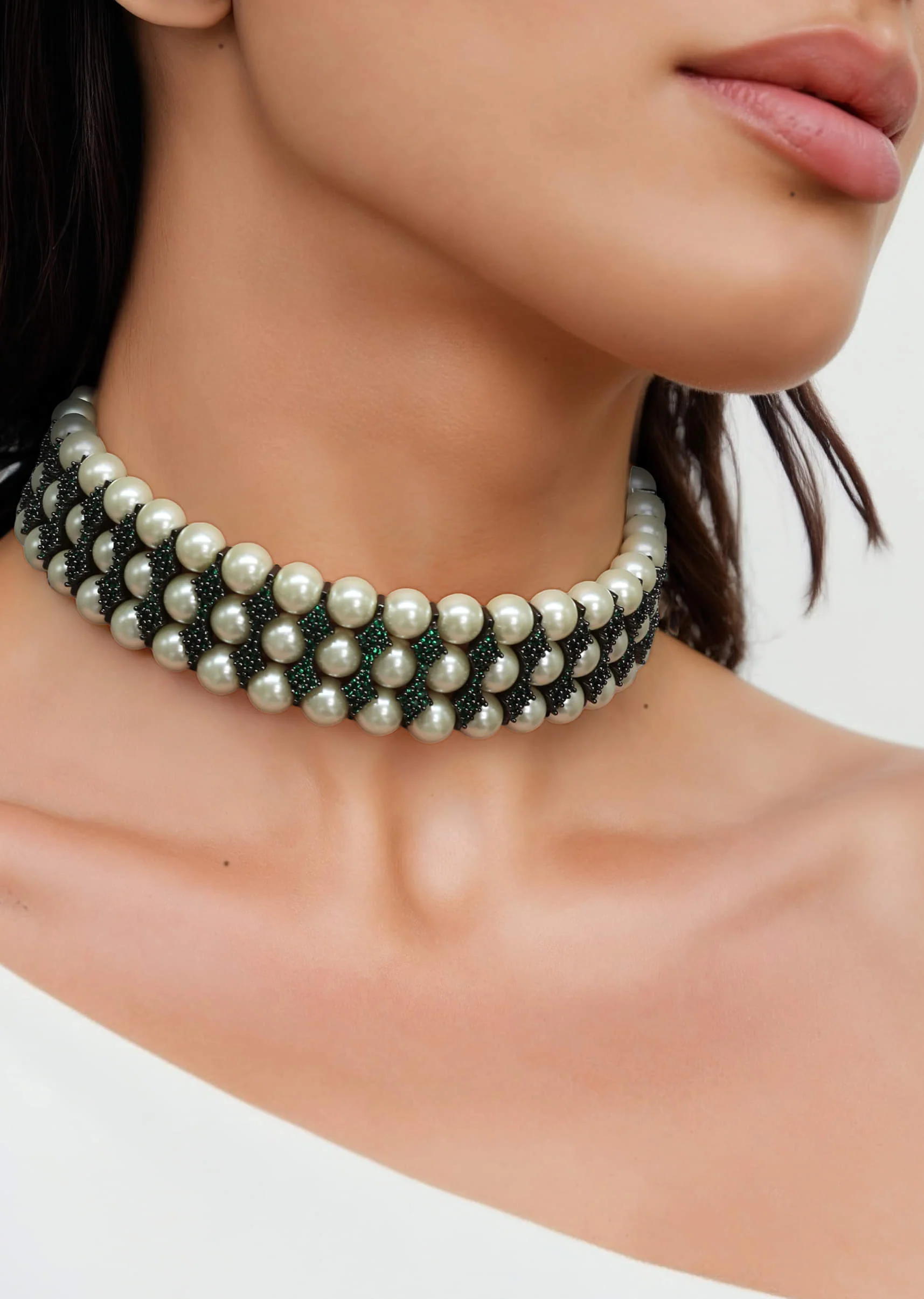 Green and White Pearl Layered Necklace