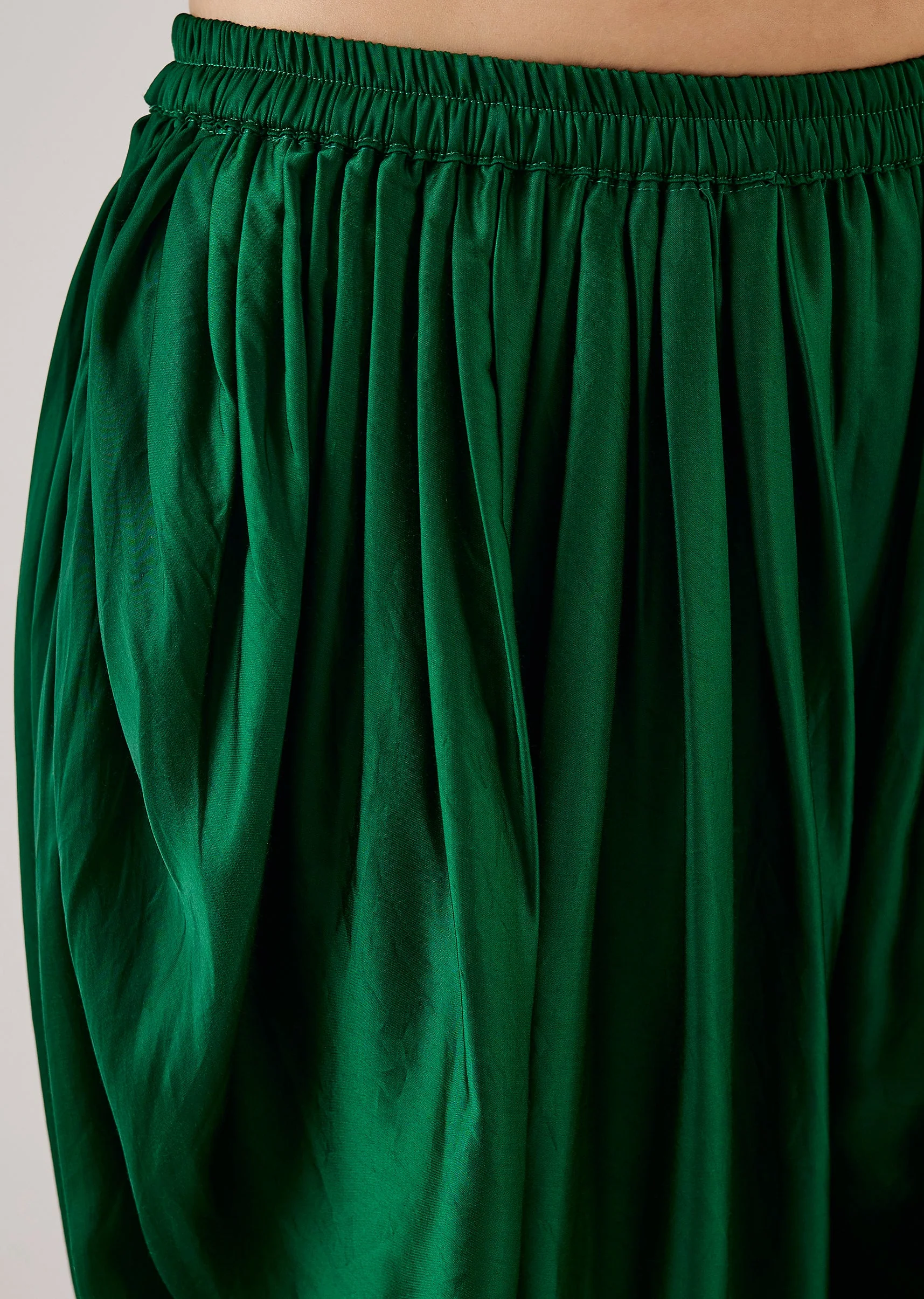Green Bandhani Banarasi Dhoti Set With Gotta Work - Image 6