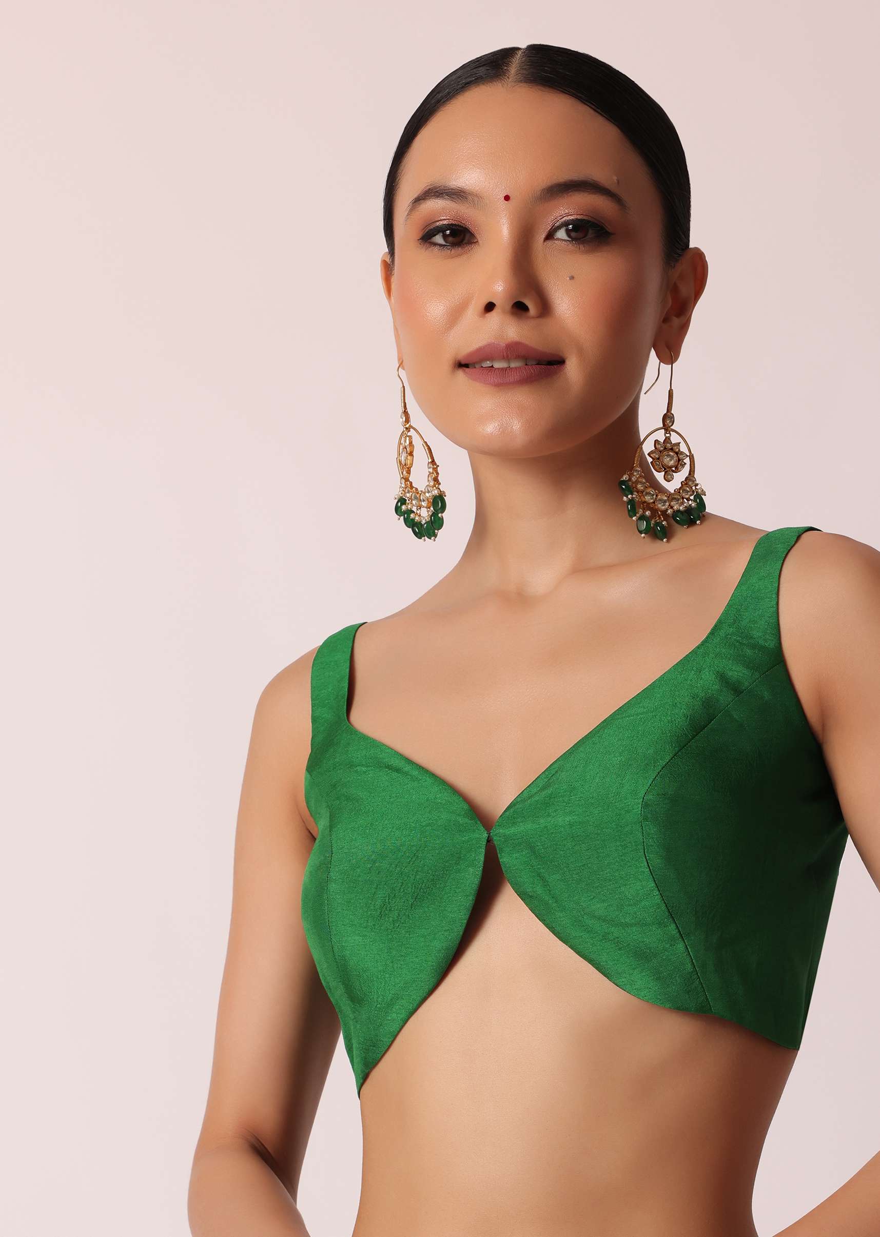 Green Bandhani Silk Saree With Gota Work And Unstitched Blouse Piece - Image 7
