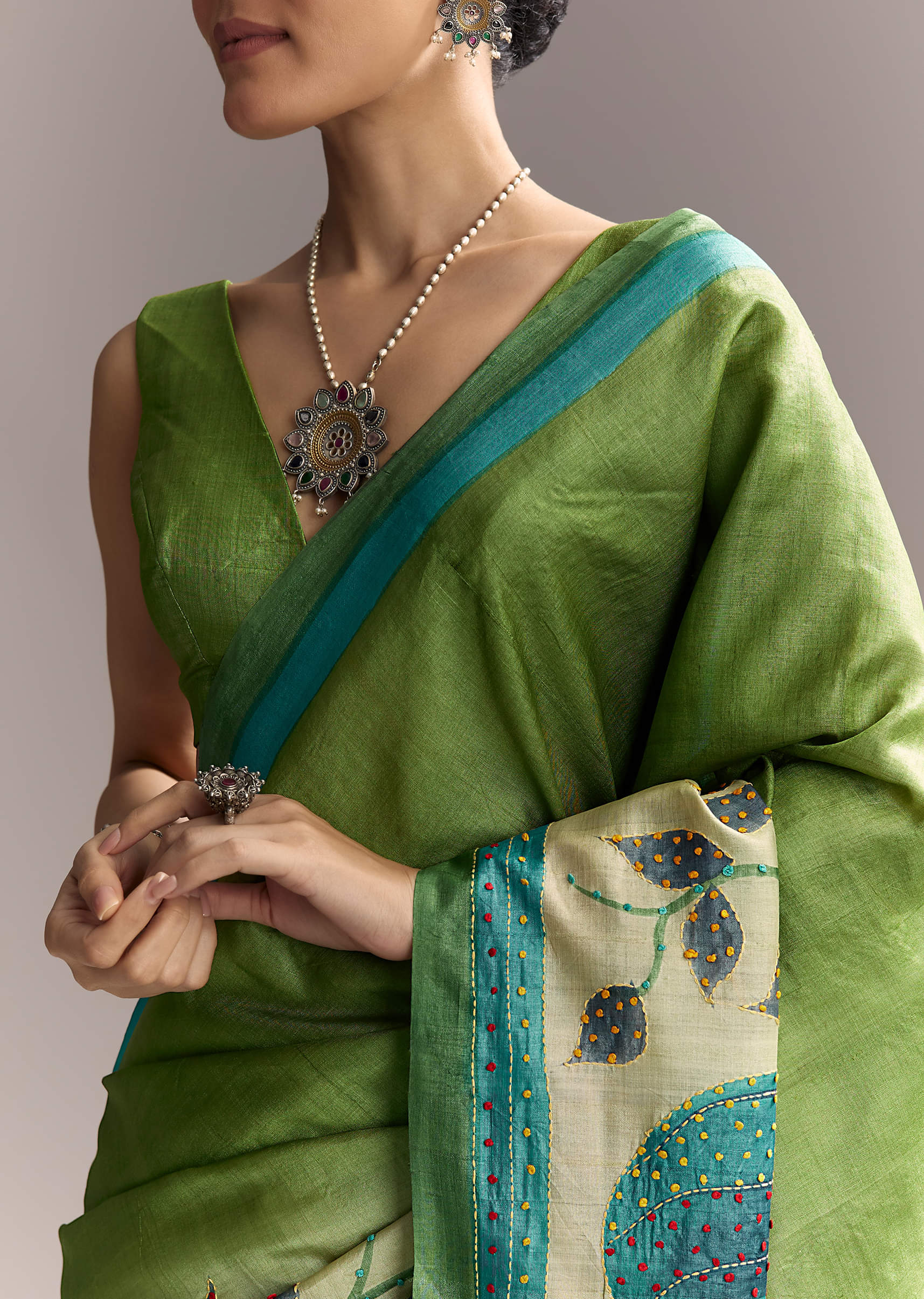 Green Cotton Saree With Hand Painted Motifs And Blue Border - Image 2
