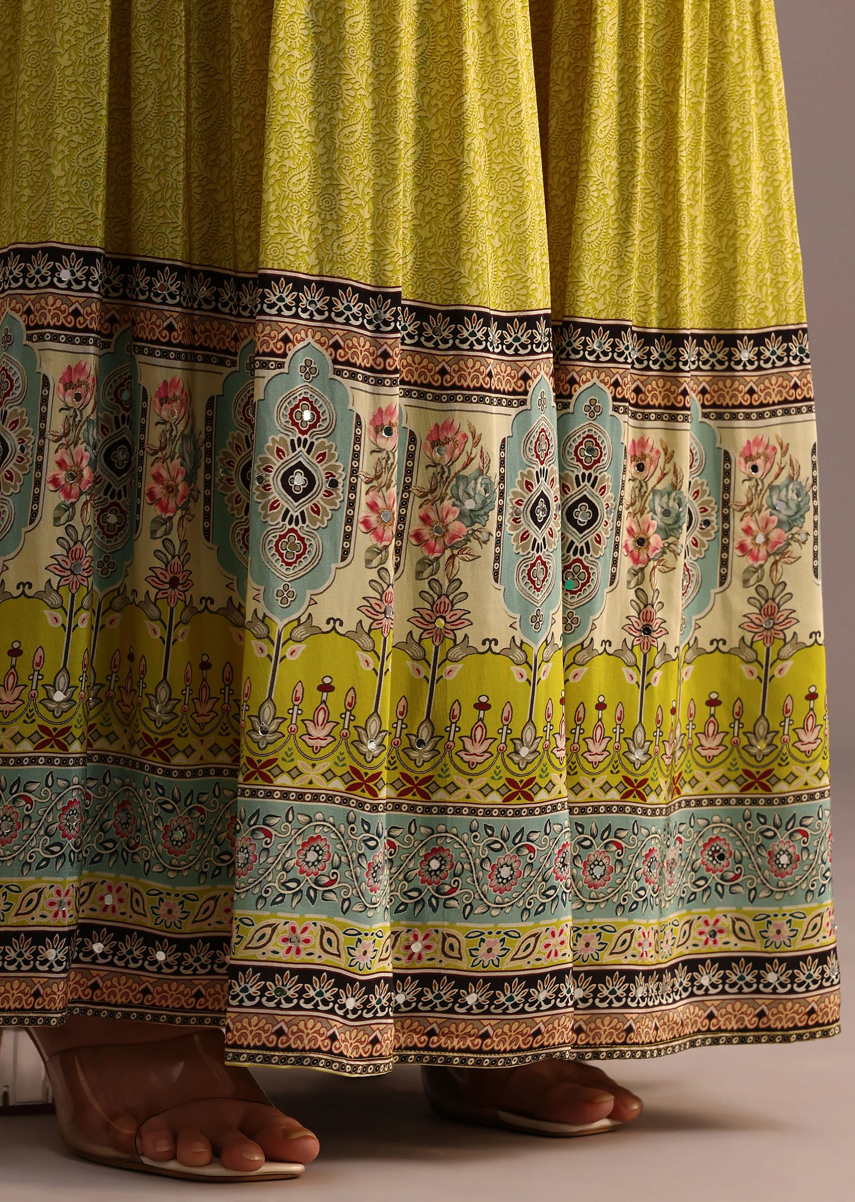 Green Printed Sharara Set With Chiffon Dupatta - Image 6