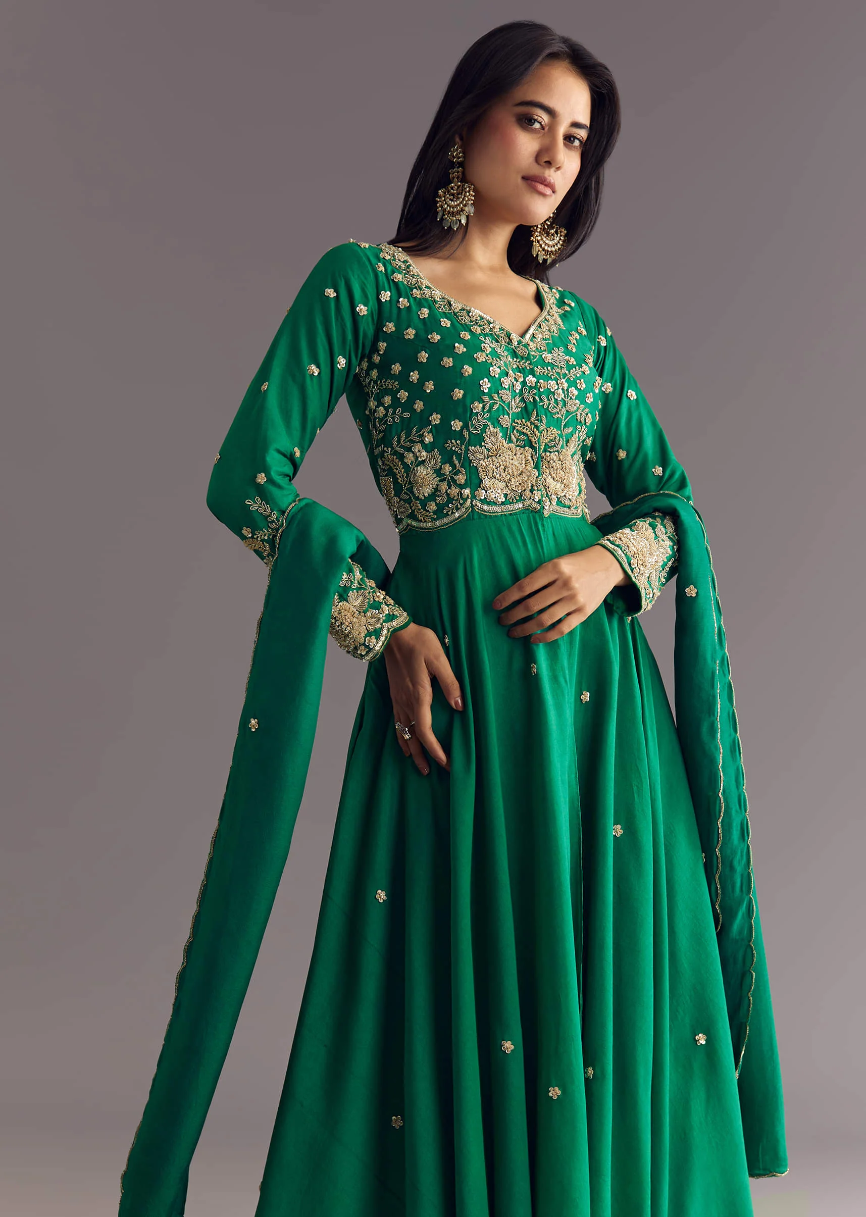 Green Russian Silk Front Slit Kurta Dupatta Set With Beaded Embroidery - Image 2