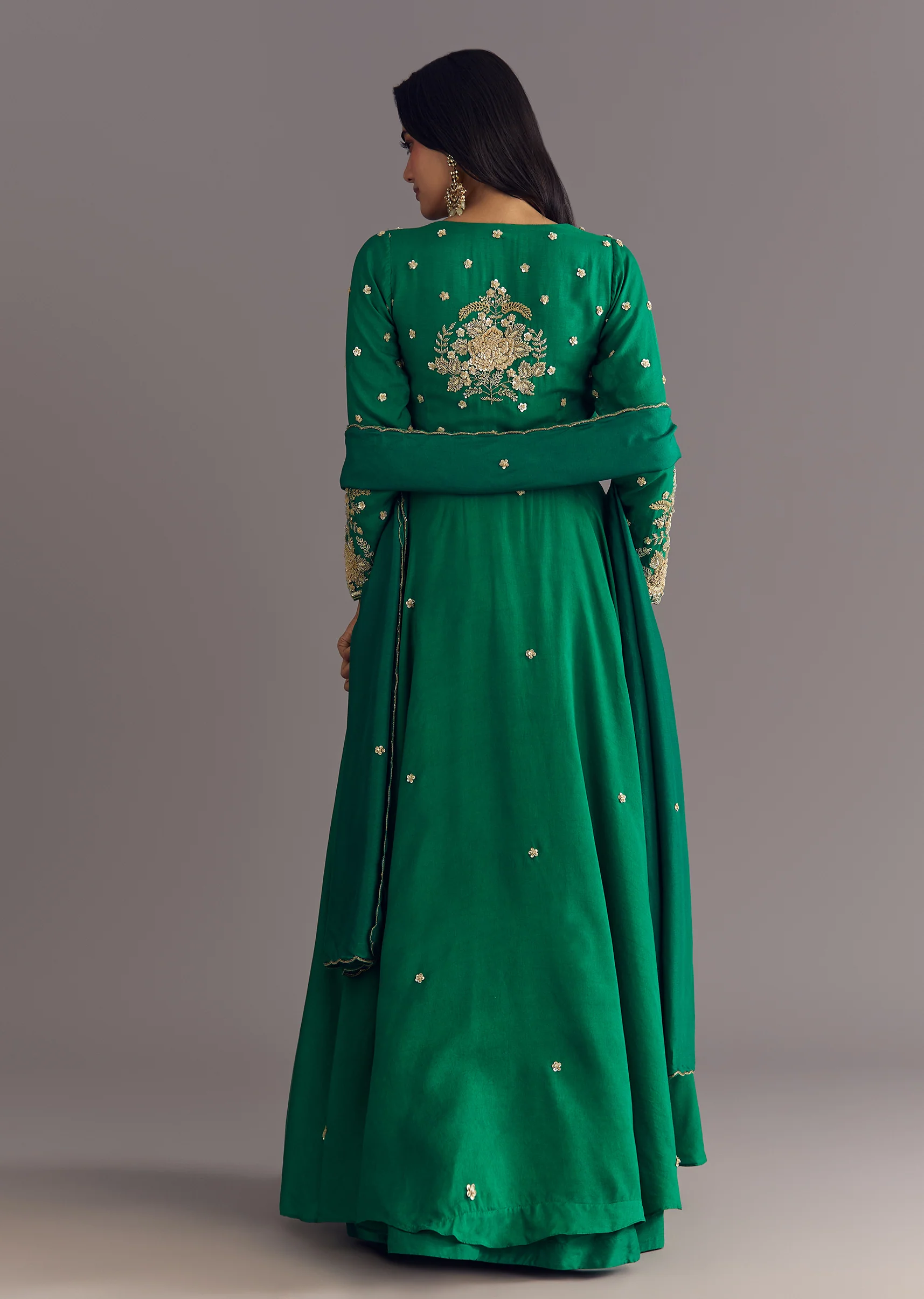 Green Russian Silk Front Slit Kurta Dupatta Set With Beaded Embroidery - Image 6
