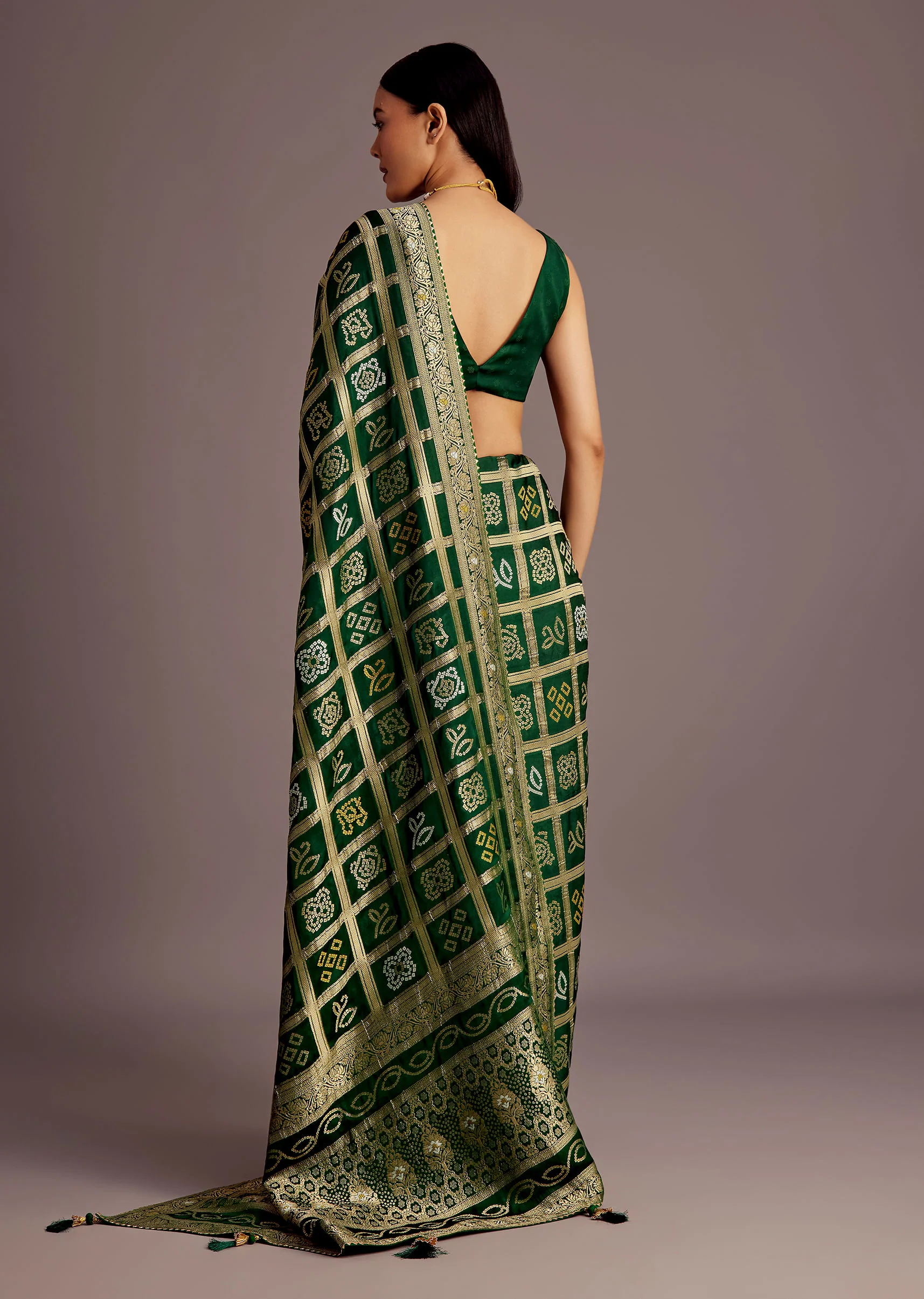 Green Silk Bandhani Woven Saree - Image 4