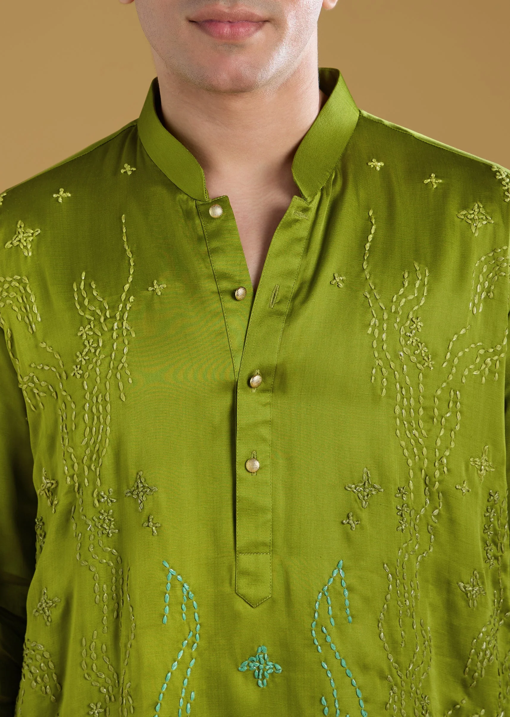 Green Silk Kurta Set With Thread Detail Work - Image 2